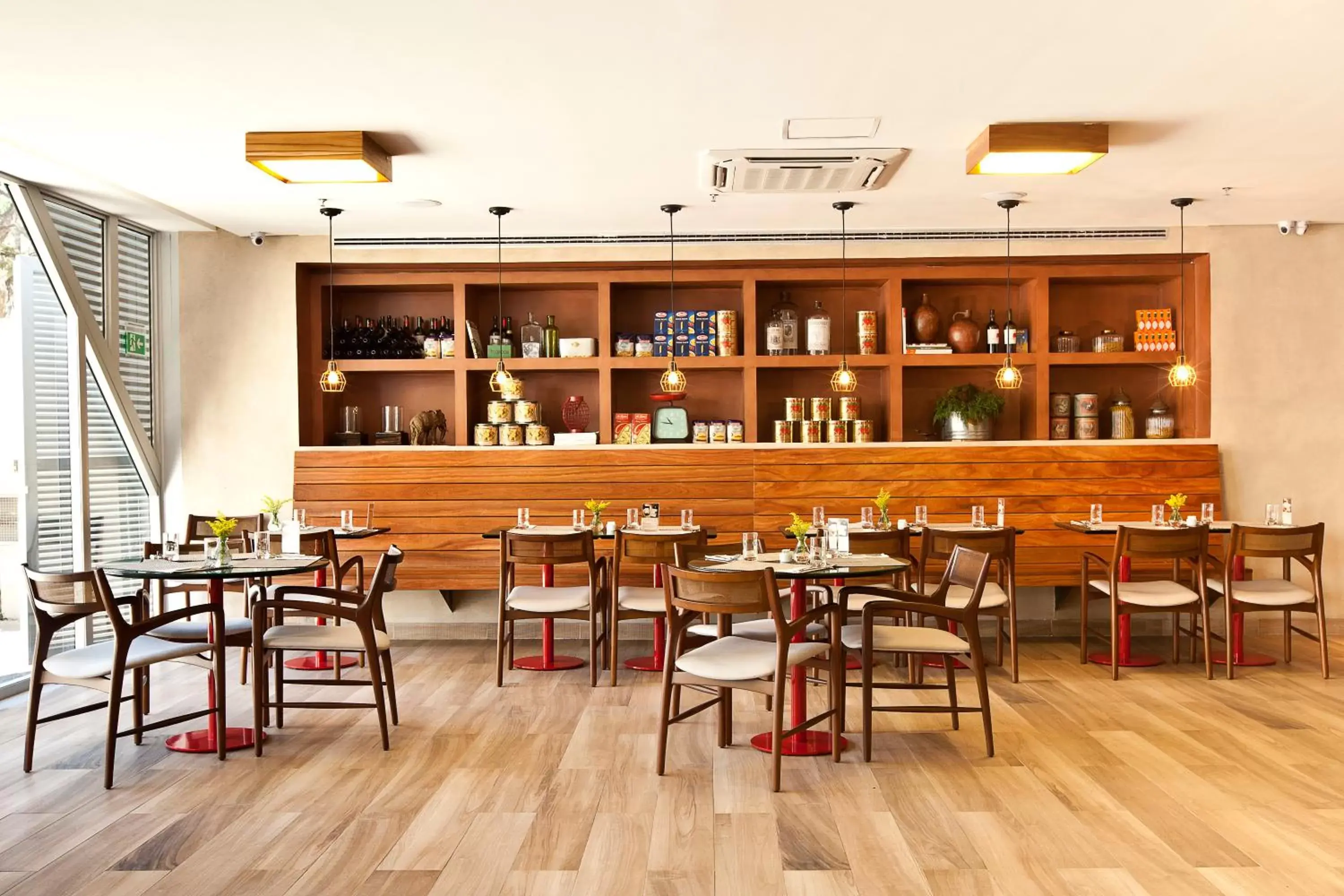 Restaurant/places to eat in eSuites Savassi Toscanini Restaurant/places to eat in eSuites Savassi Toscanini