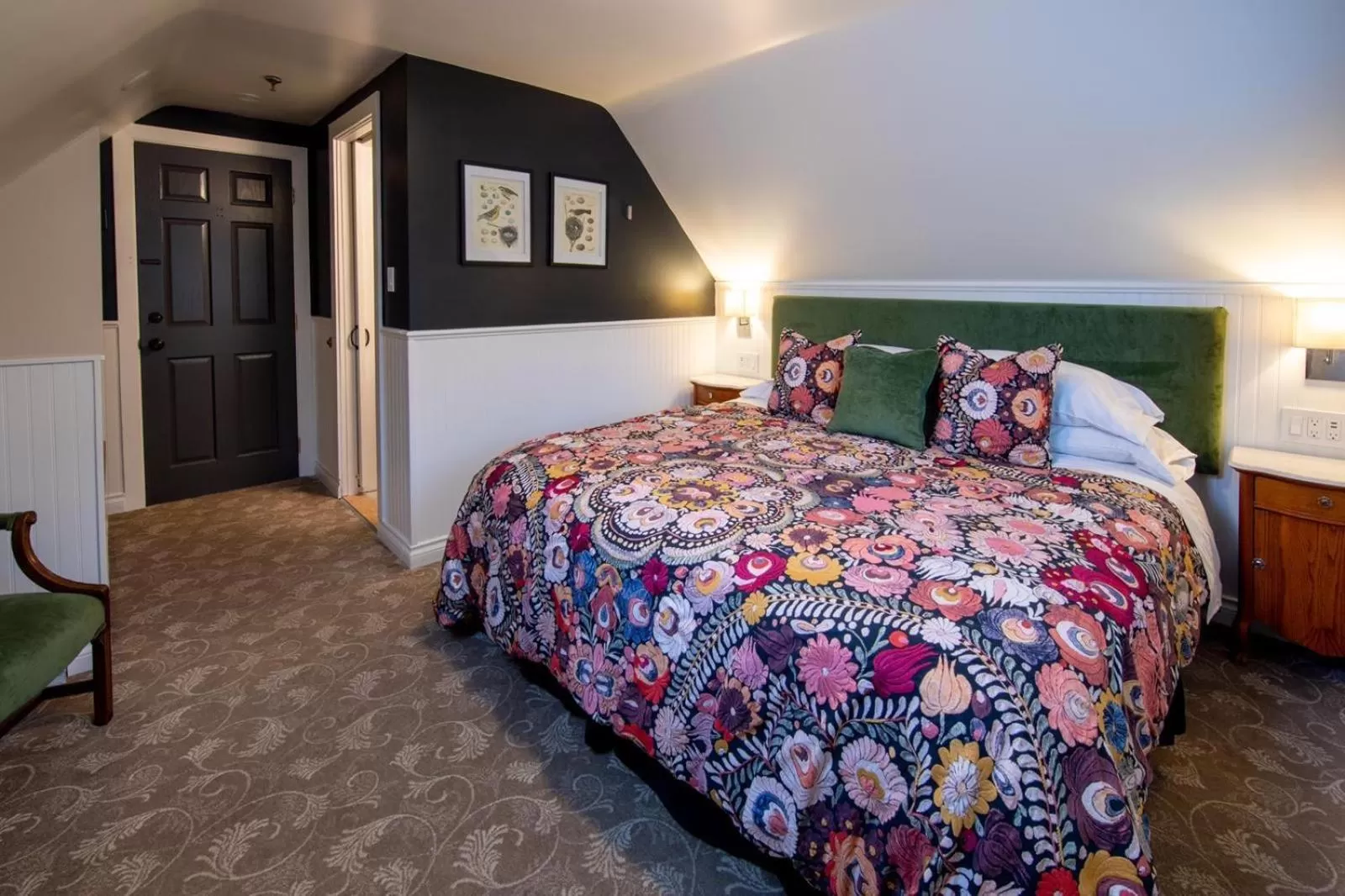 Photo of the whole room, Bed in West End Guest House