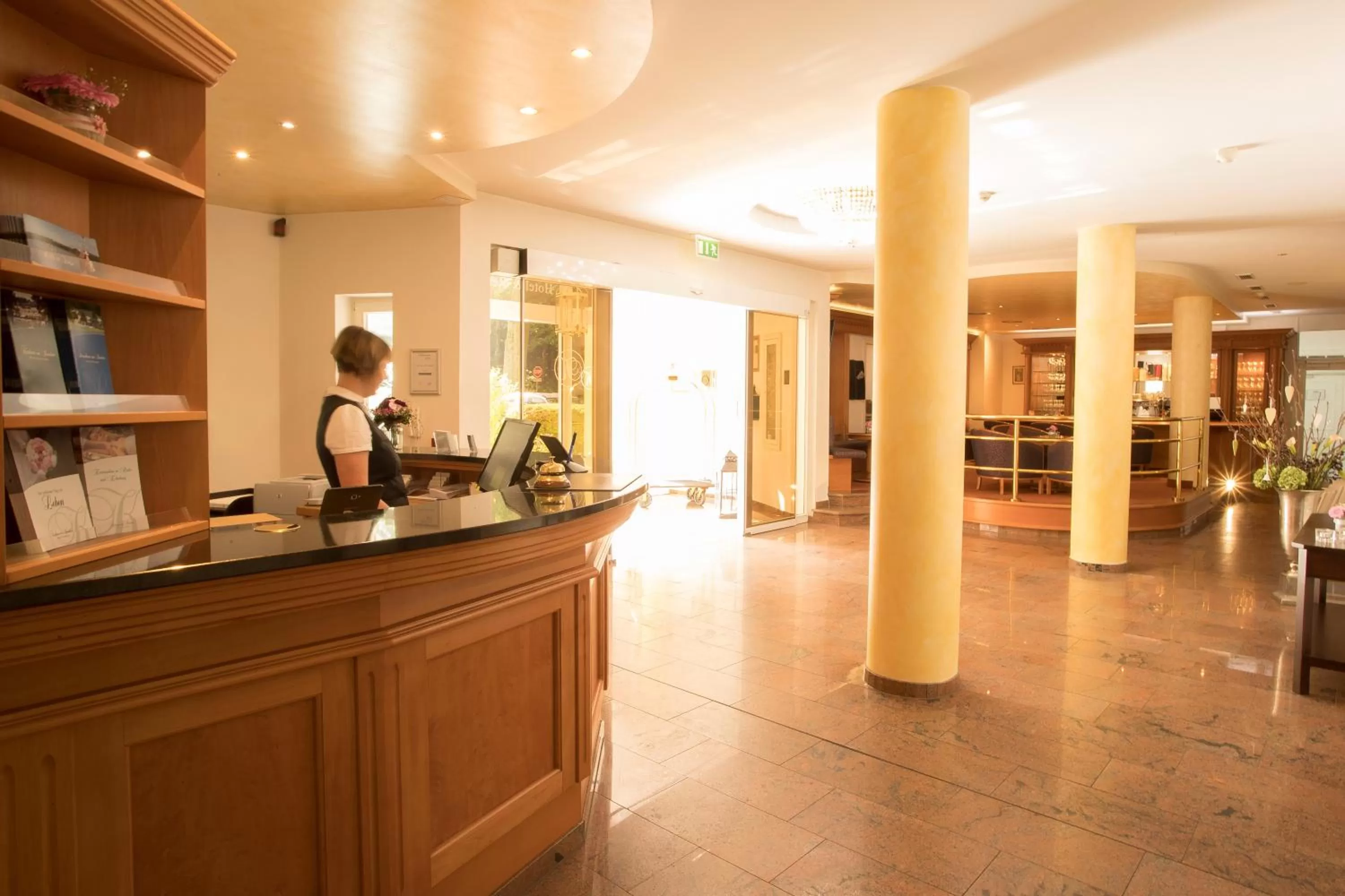 Lobby or reception in Kurhaus am Inselsee