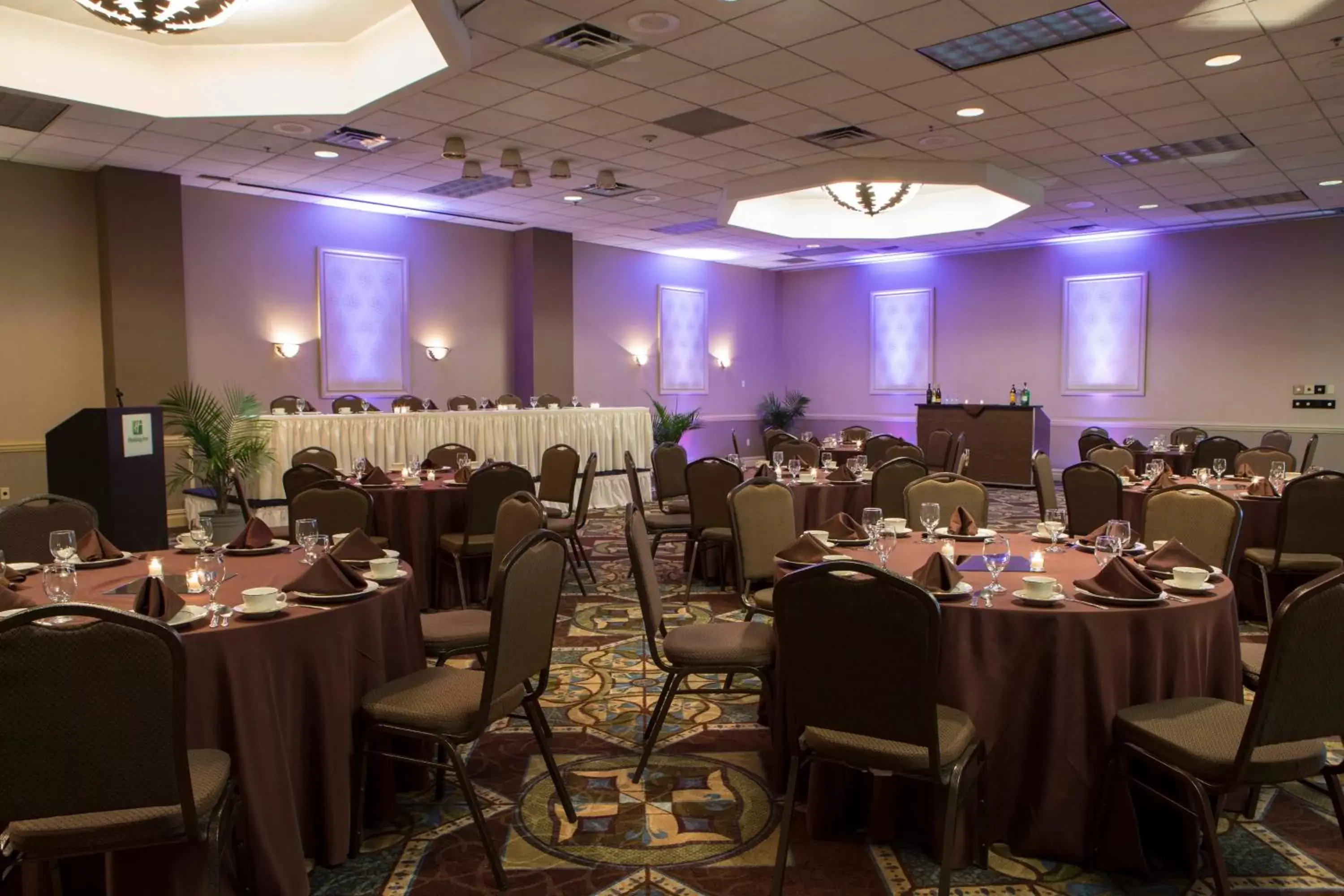 Banquet/Function facilities, Restaurant/Places to Eat in Holiday Inn Binghamton-Downtown Hawley Street, an IHG Hotel