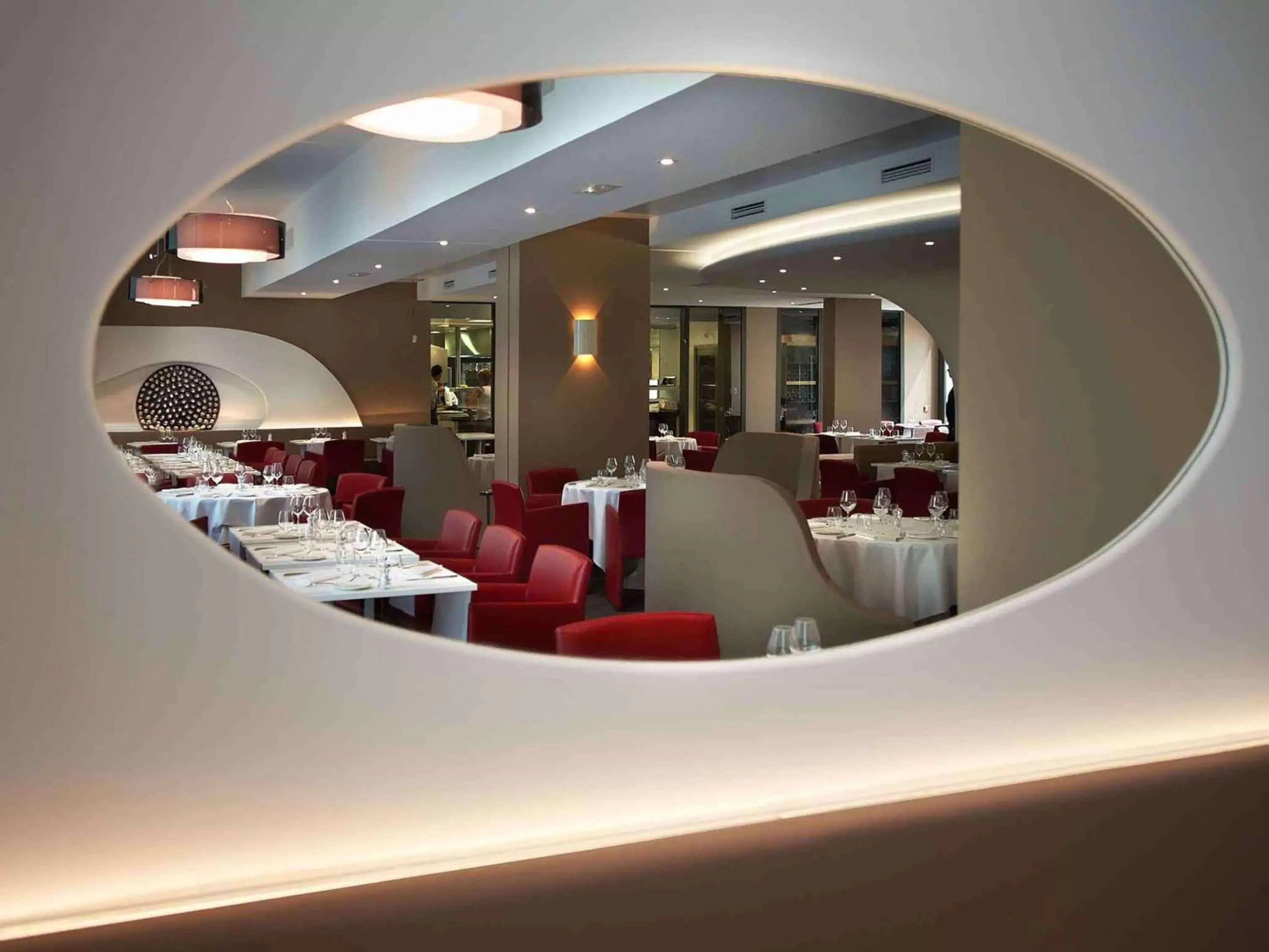 Restaurant/places to eat, Lounge/Bar in Mercure Villefranche en Beaujolais