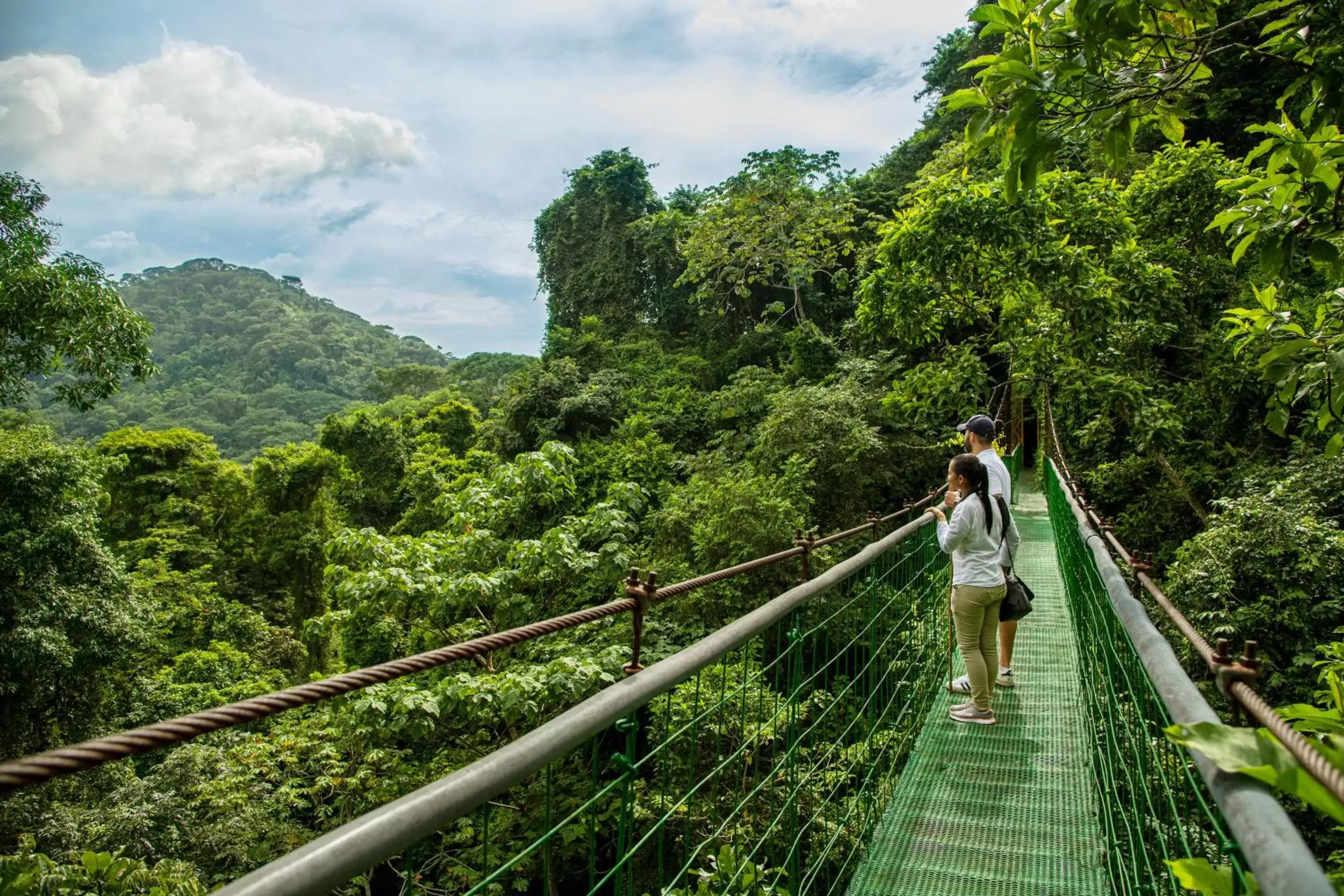 Hiking in Villa Lapas Jungle Village