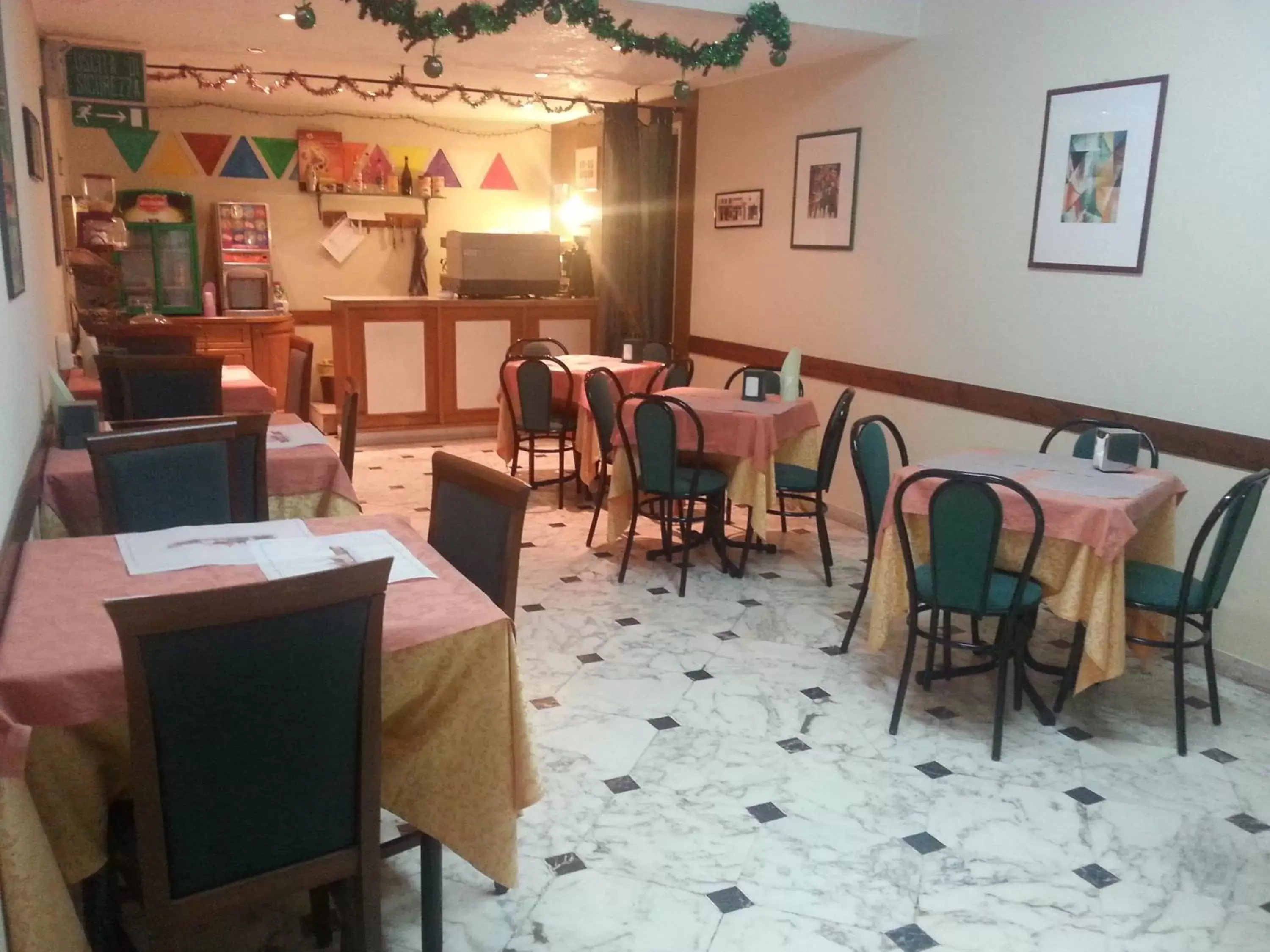 Lounge or bar in Hotel L'Approdo Lounge or bar in Hotel L'Approdo