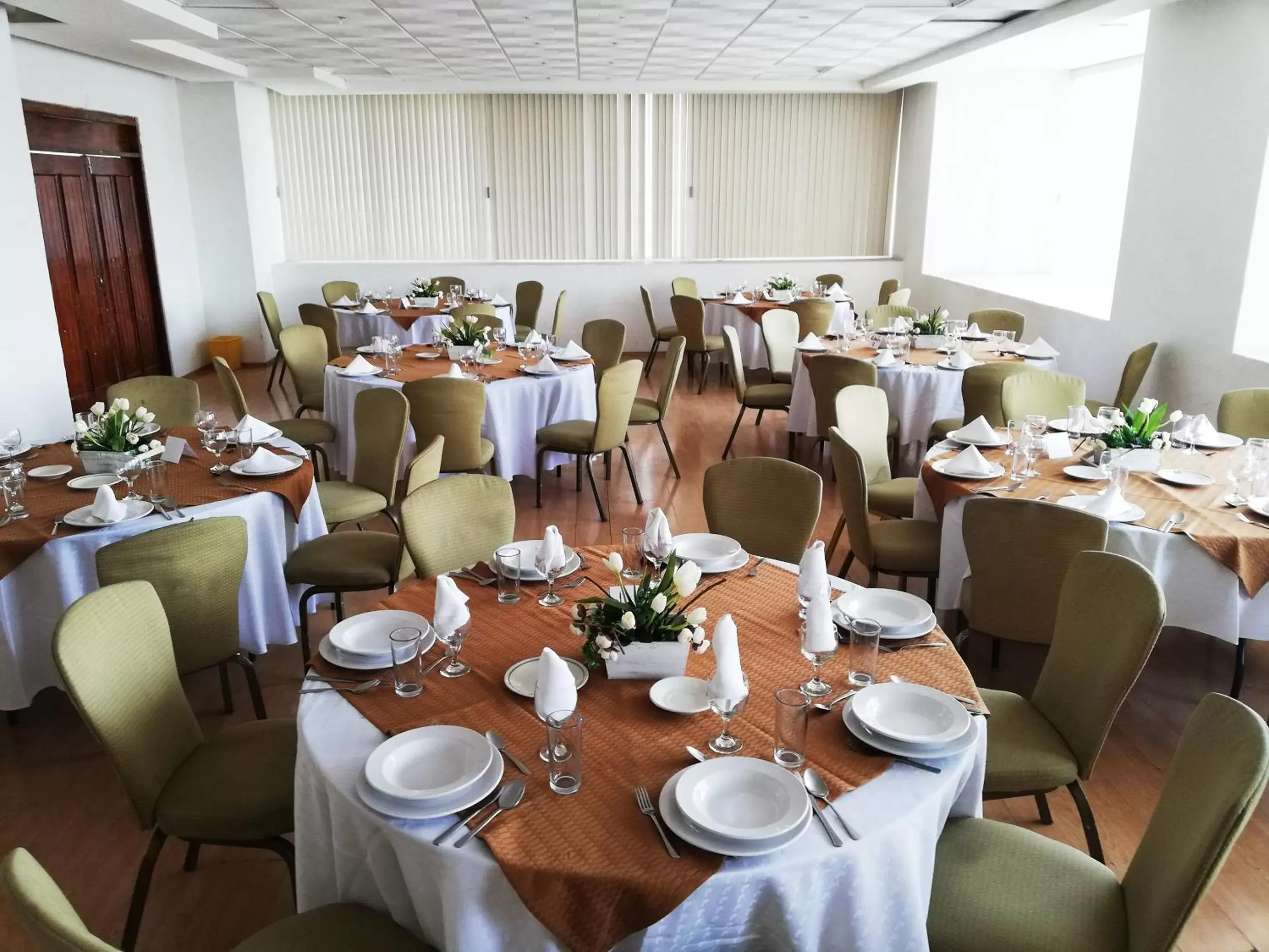 Banquet/Function facilities, Restaurant/Places to Eat in Hotel Valle de Mexico Toreo