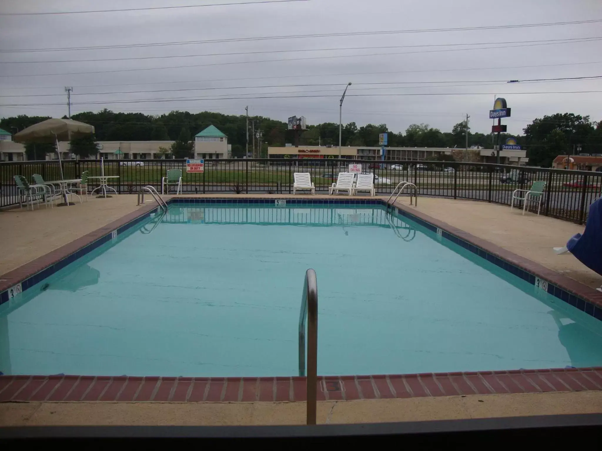 Swimming Pool in Econo Lodge Inn and Suites - Jackson