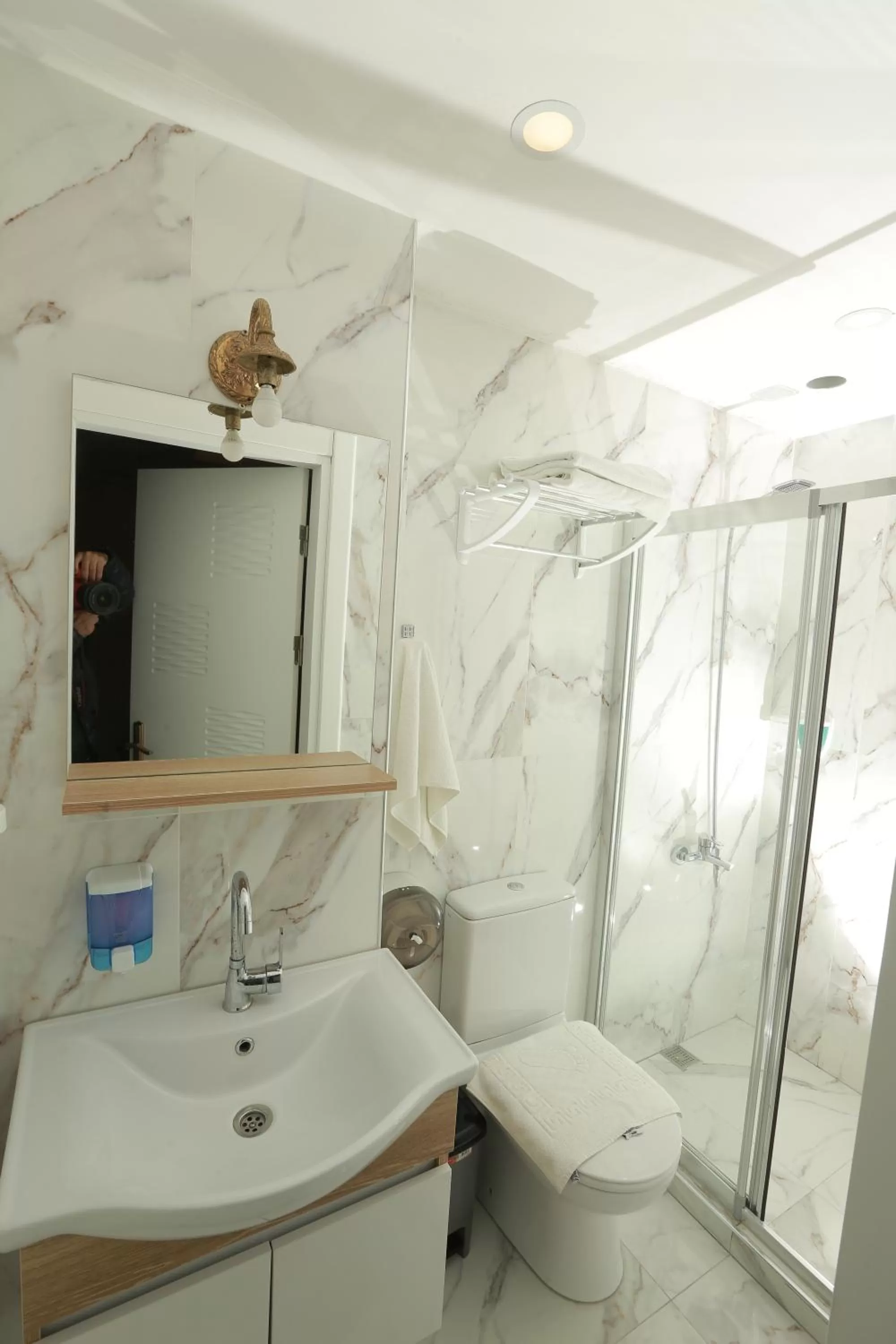 Shower in Constantinopolis Hotel