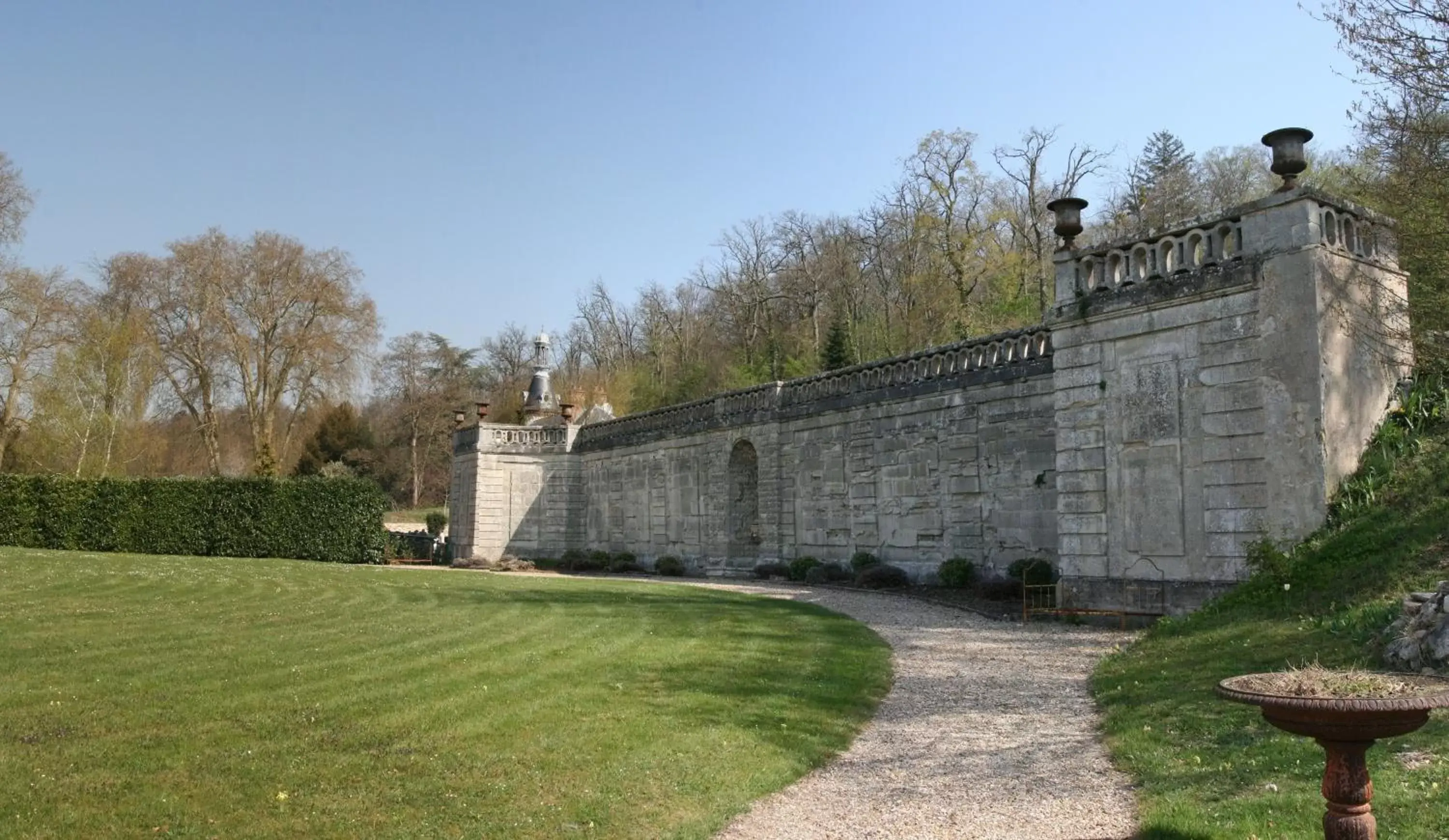 Horse-riding, Property Building in La Grande Maison