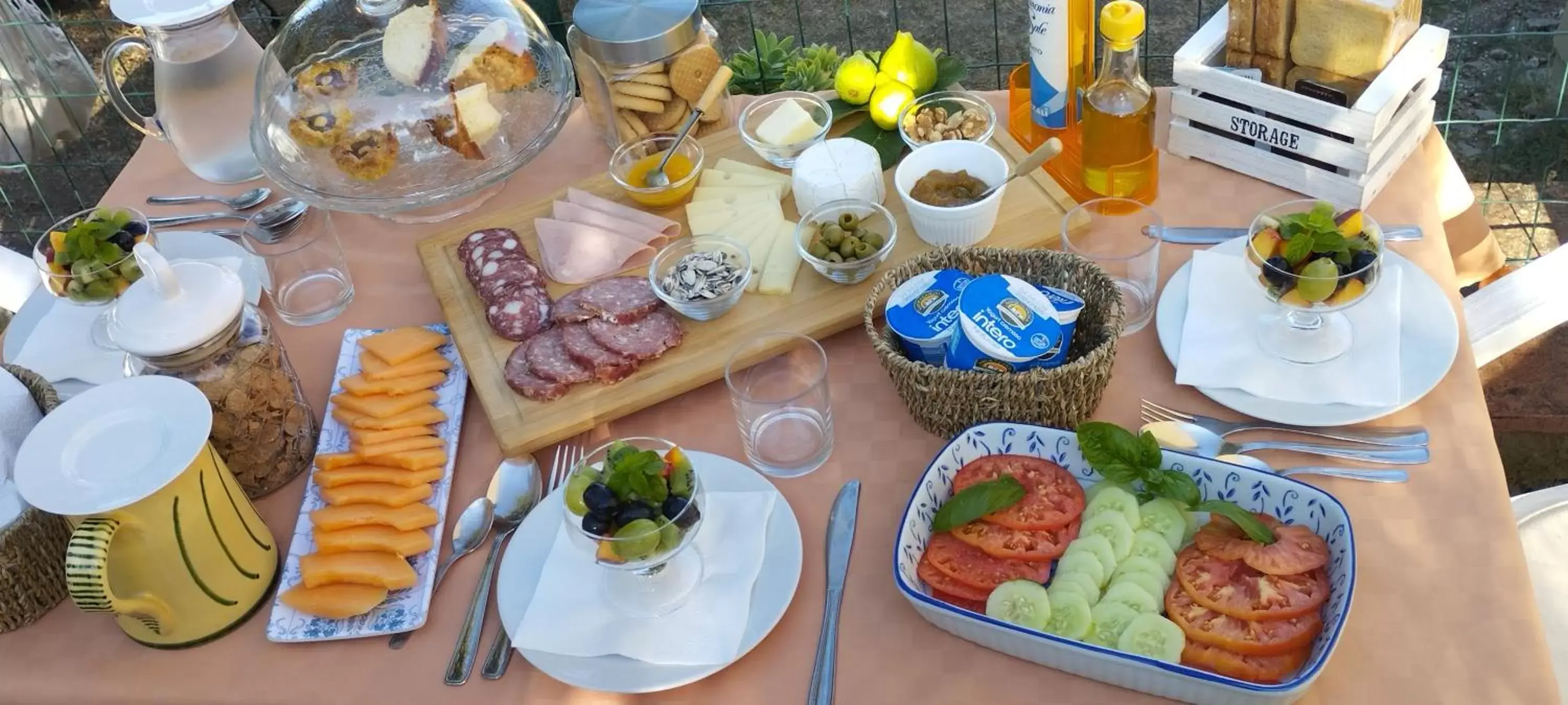 Breakfast in La Casa tra Gli Ulivi Cottage House