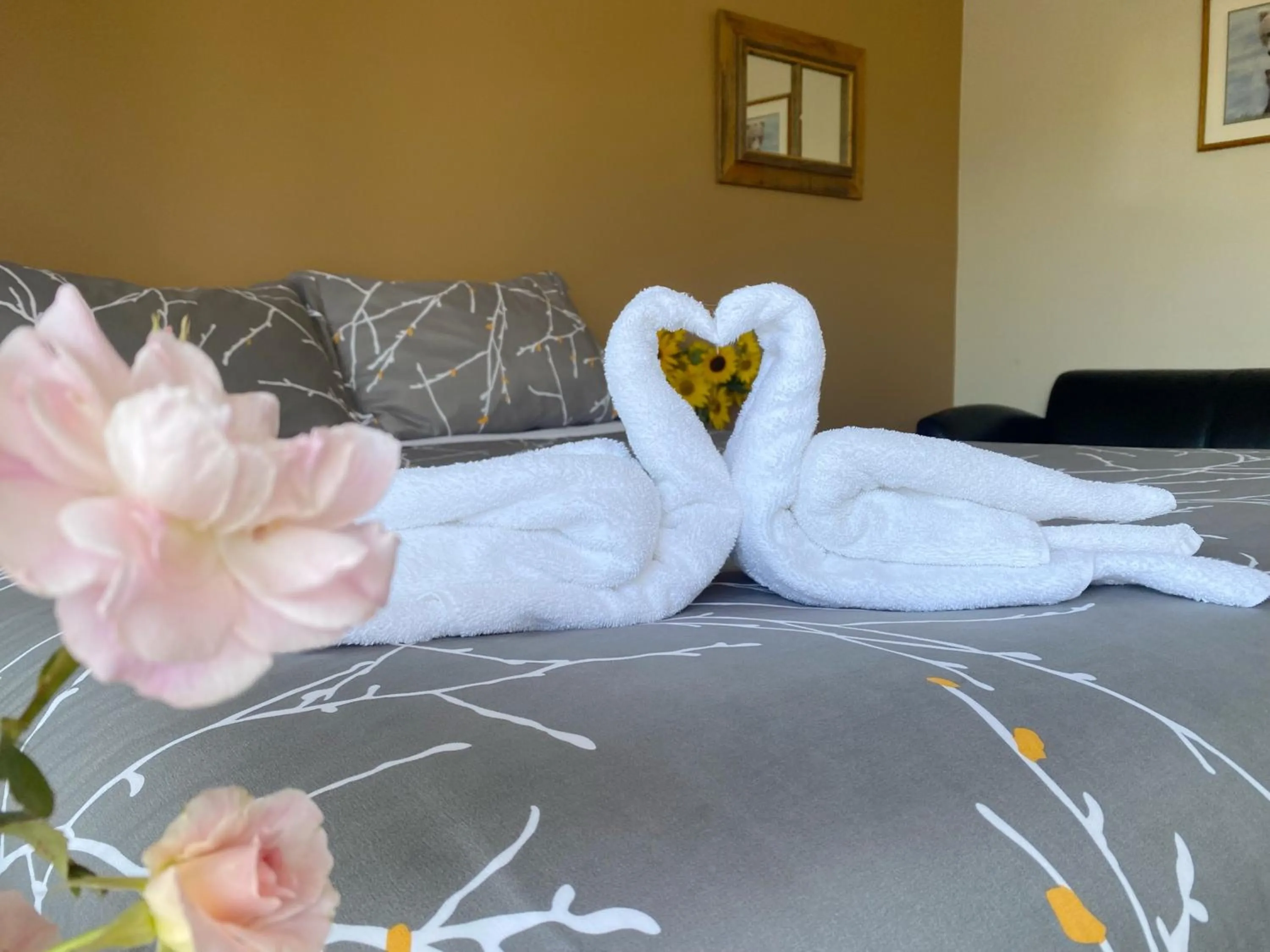 Bed in Bear's Claw Lodge