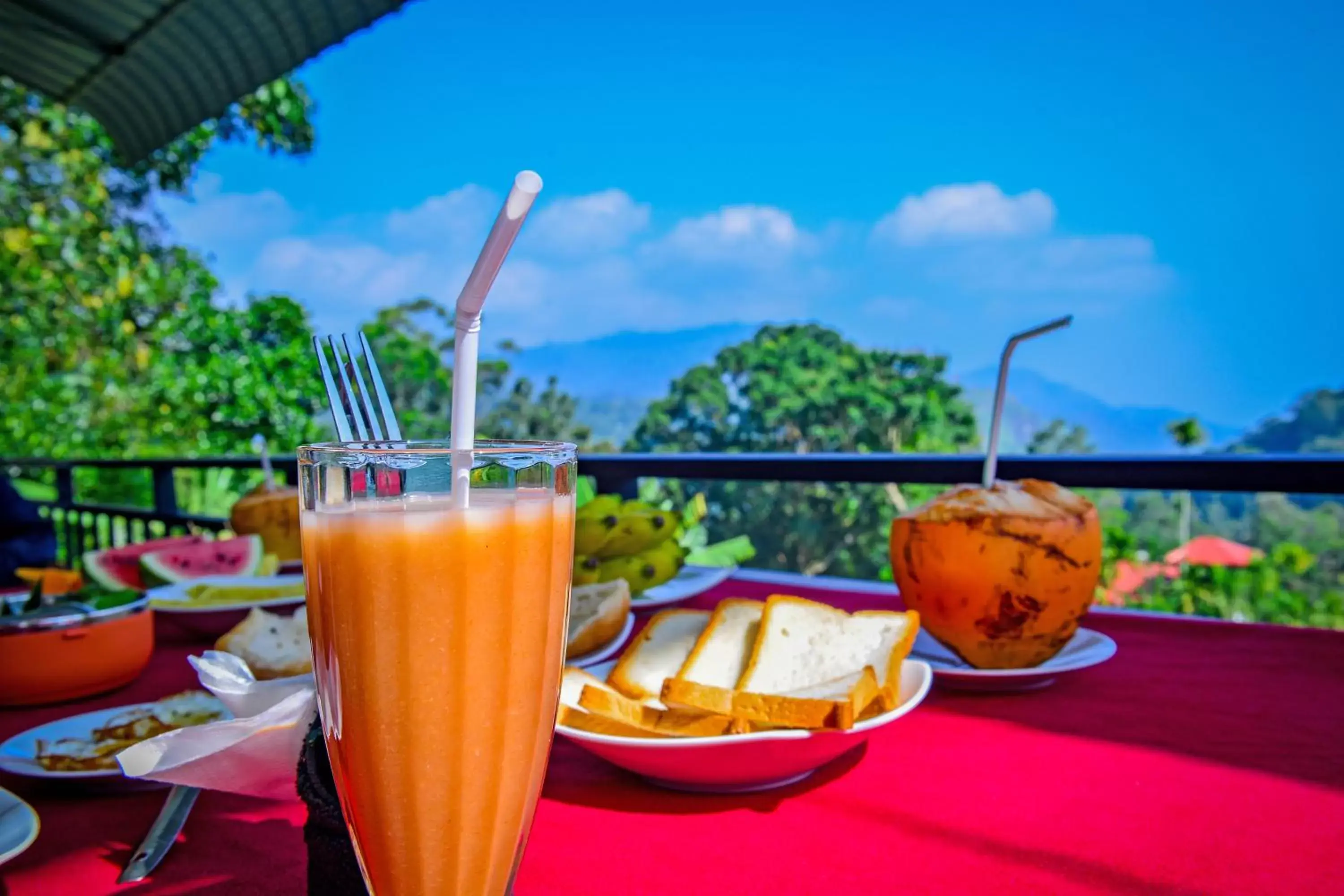 Triple Room with Bathroom - single occupancy in Dimuthu Home Stay Triple Room with Bathroom - single occupancy in Dimuthu Home Stay