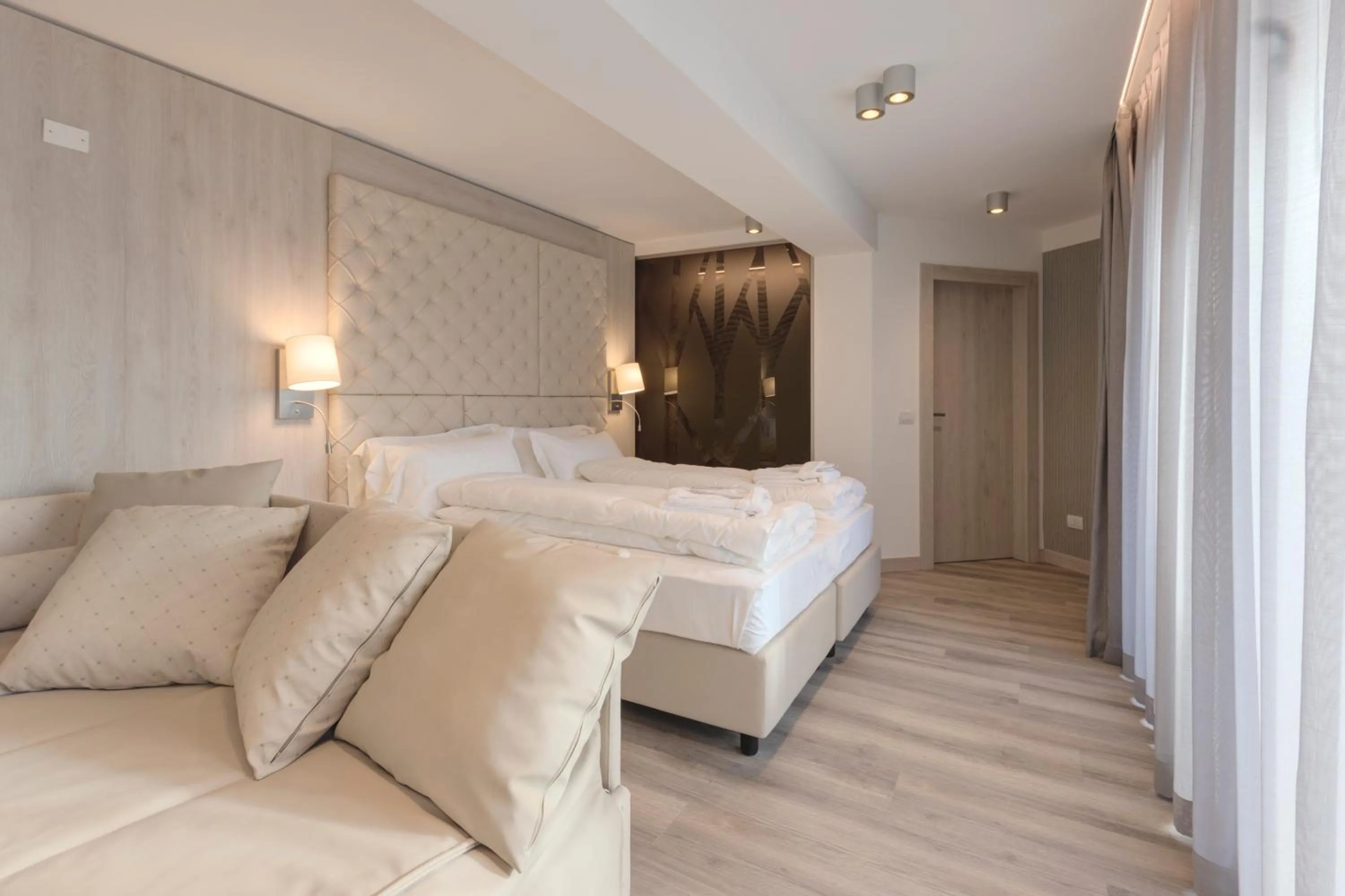 Balcony/Terrace, Bed in Hotel Rosengarten