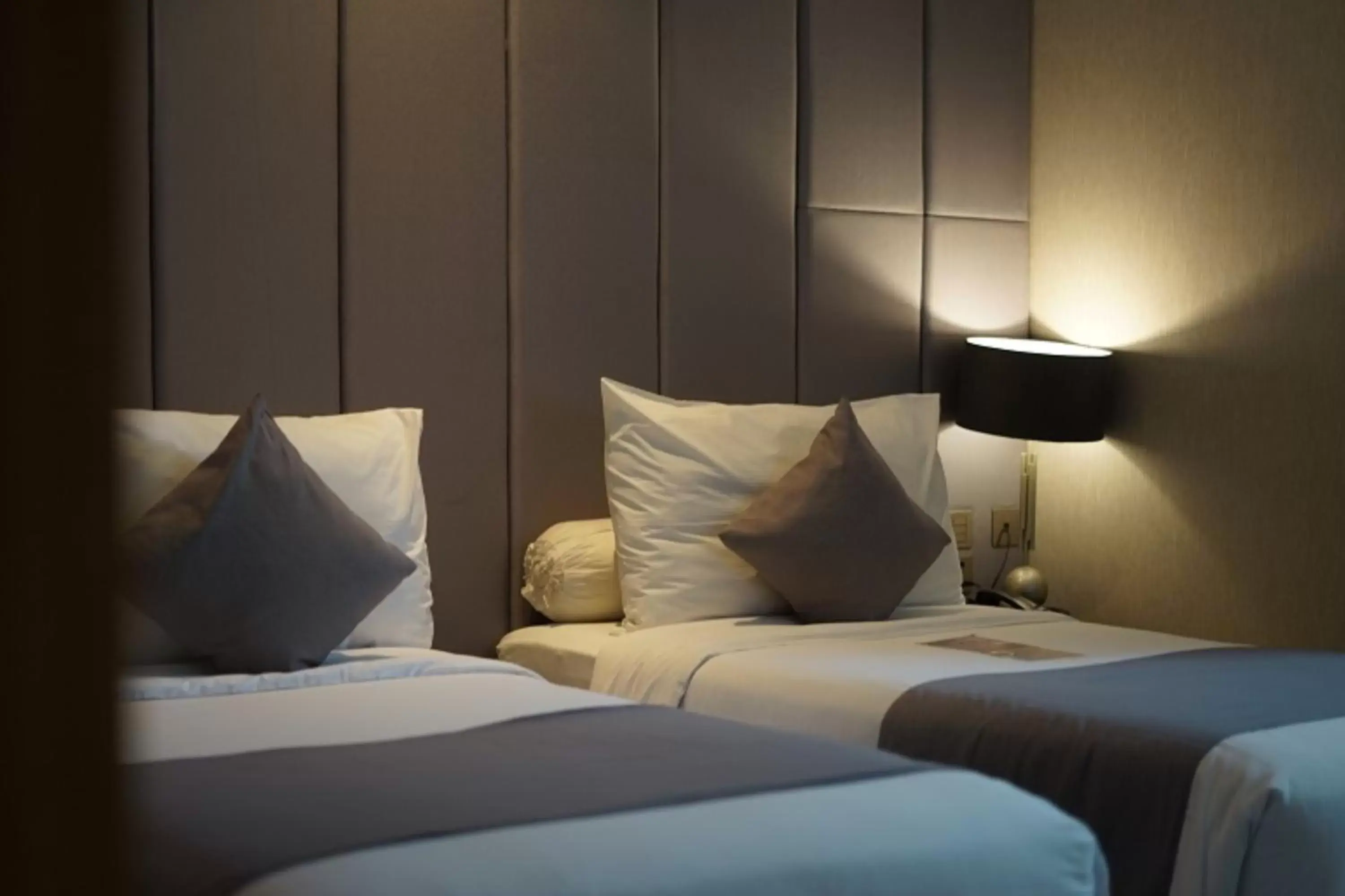 Superior Twin - Smoking in MORAZEN Surabaya Superior Twin - Smoking in MORAZEN Surabaya