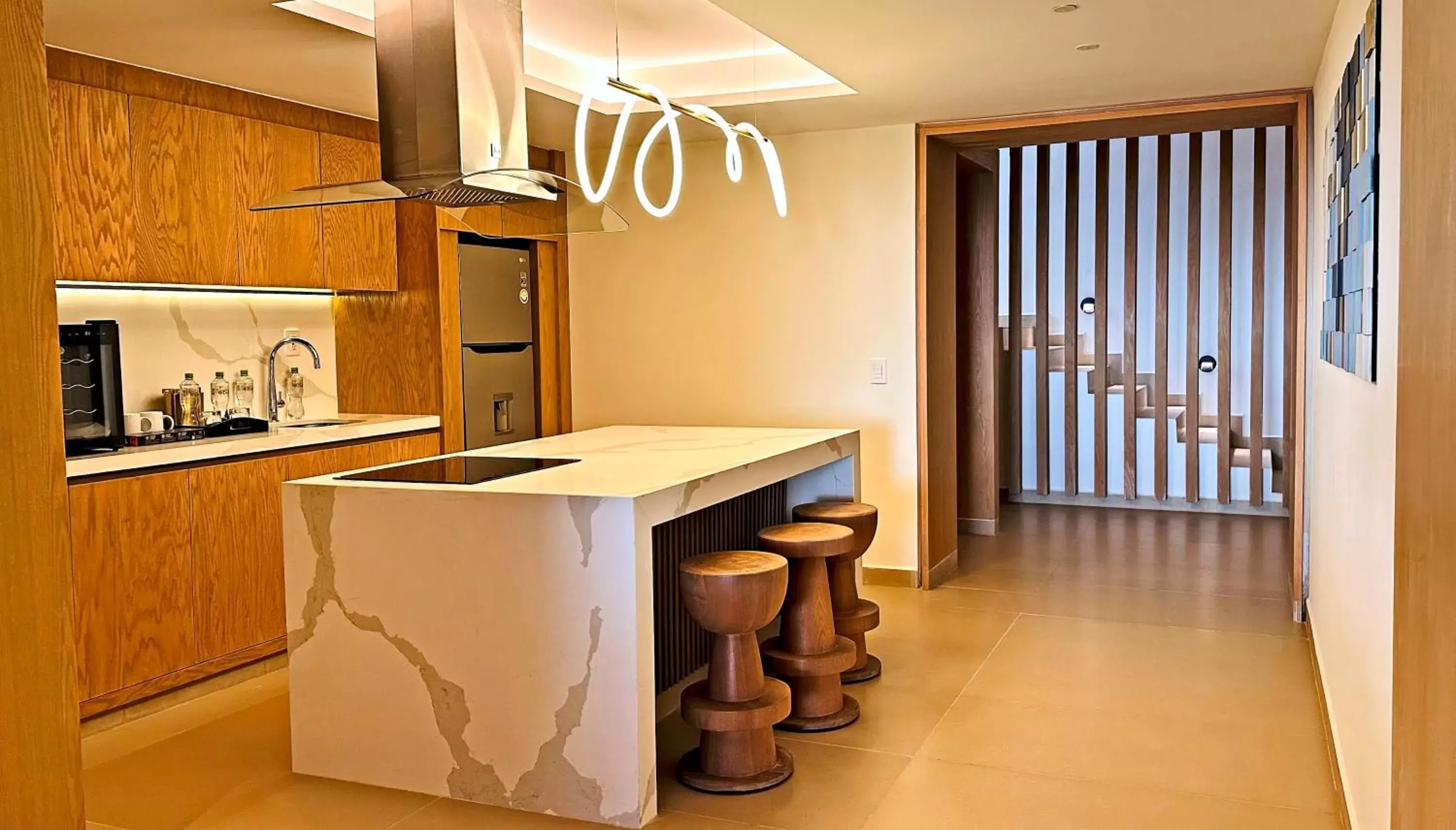 Kitchen or kitchenette, Kitchen/Kitchenette in Royalton Splash Riviera Cancun, An Autograph Collection All-Inclusive Resort