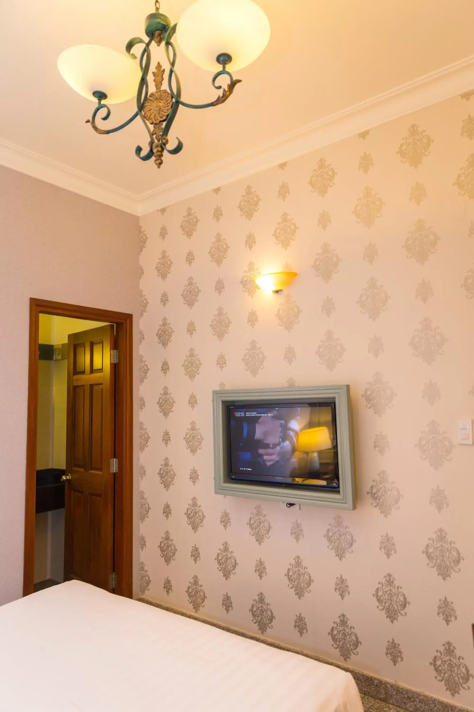 TV and multimedia, Bed in Ben Thanh Boutique Hotel TV and multimedia, Bed in Ben Thanh Boutique Hotel