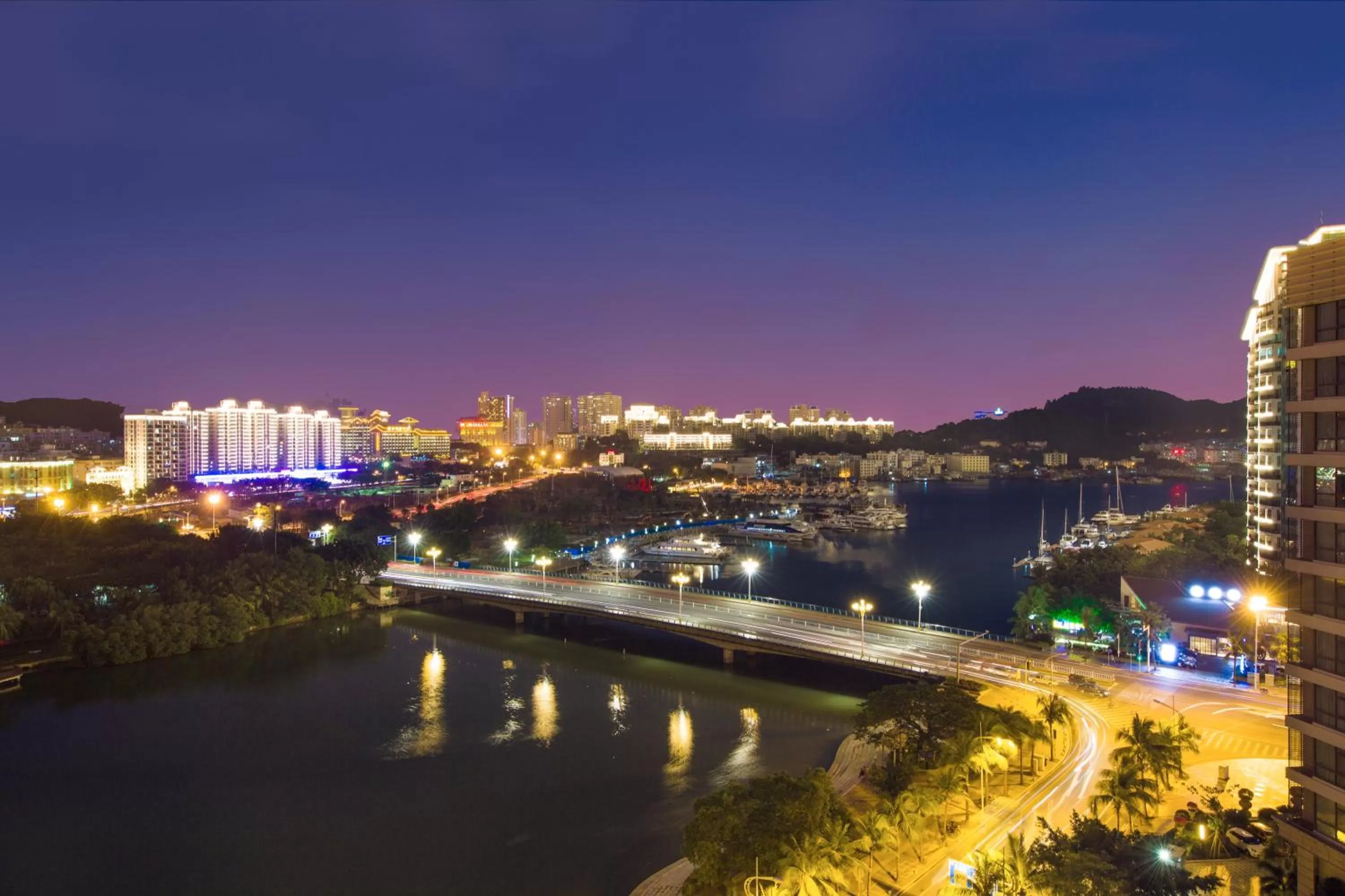 Property building in Crowne Plaza Sanya City Center by IHG