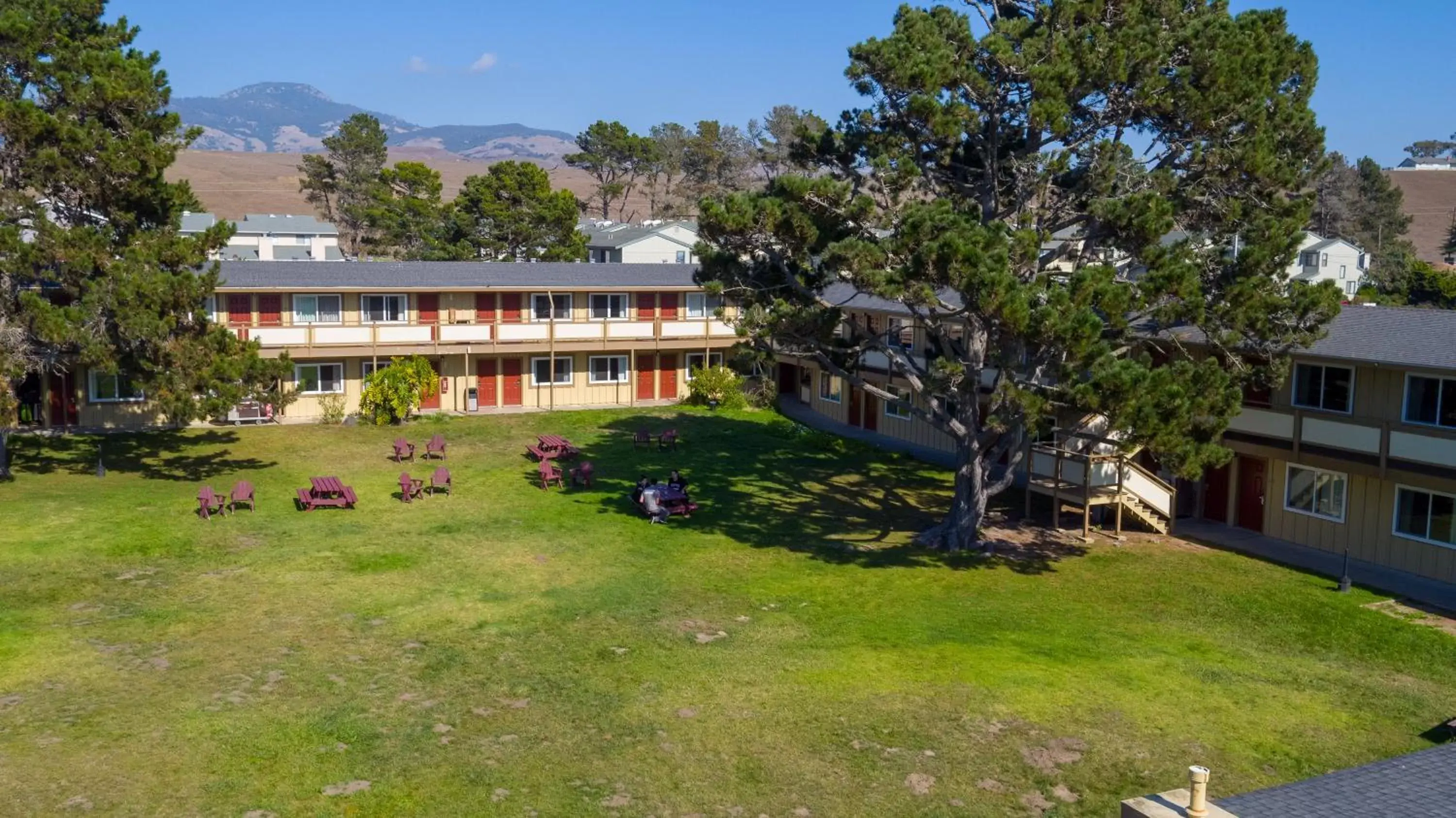 Property Building in Silver Surf Motel