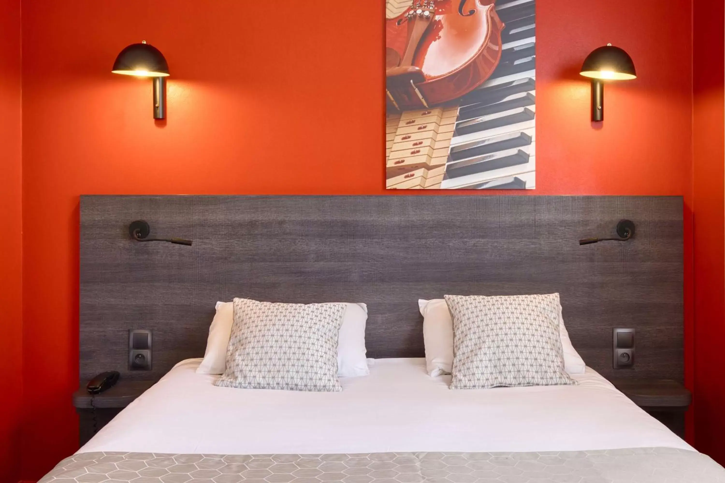 Bed in Best Western Hotel Atlantys Zenith Nantes