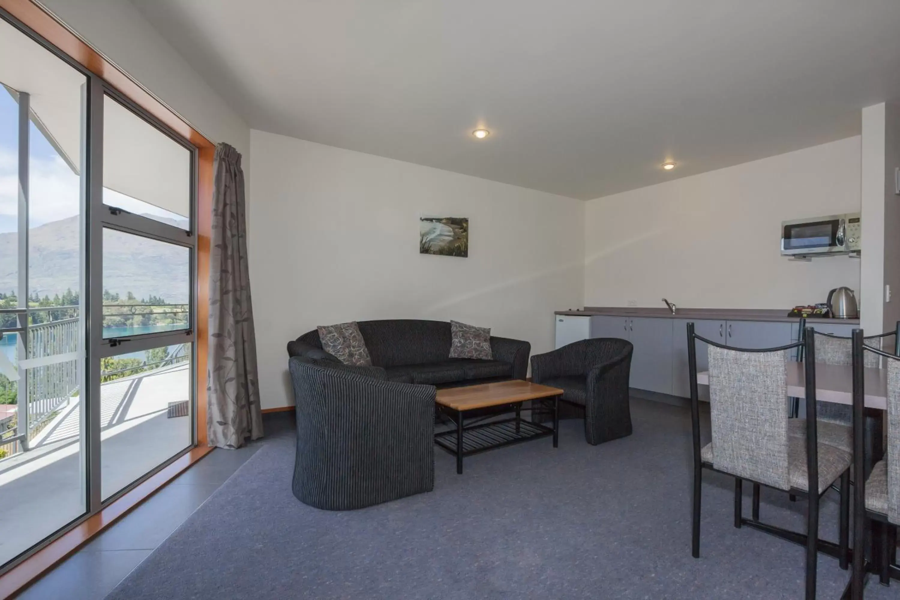 Living room, Seating Area in Alexis Motel & Apartments