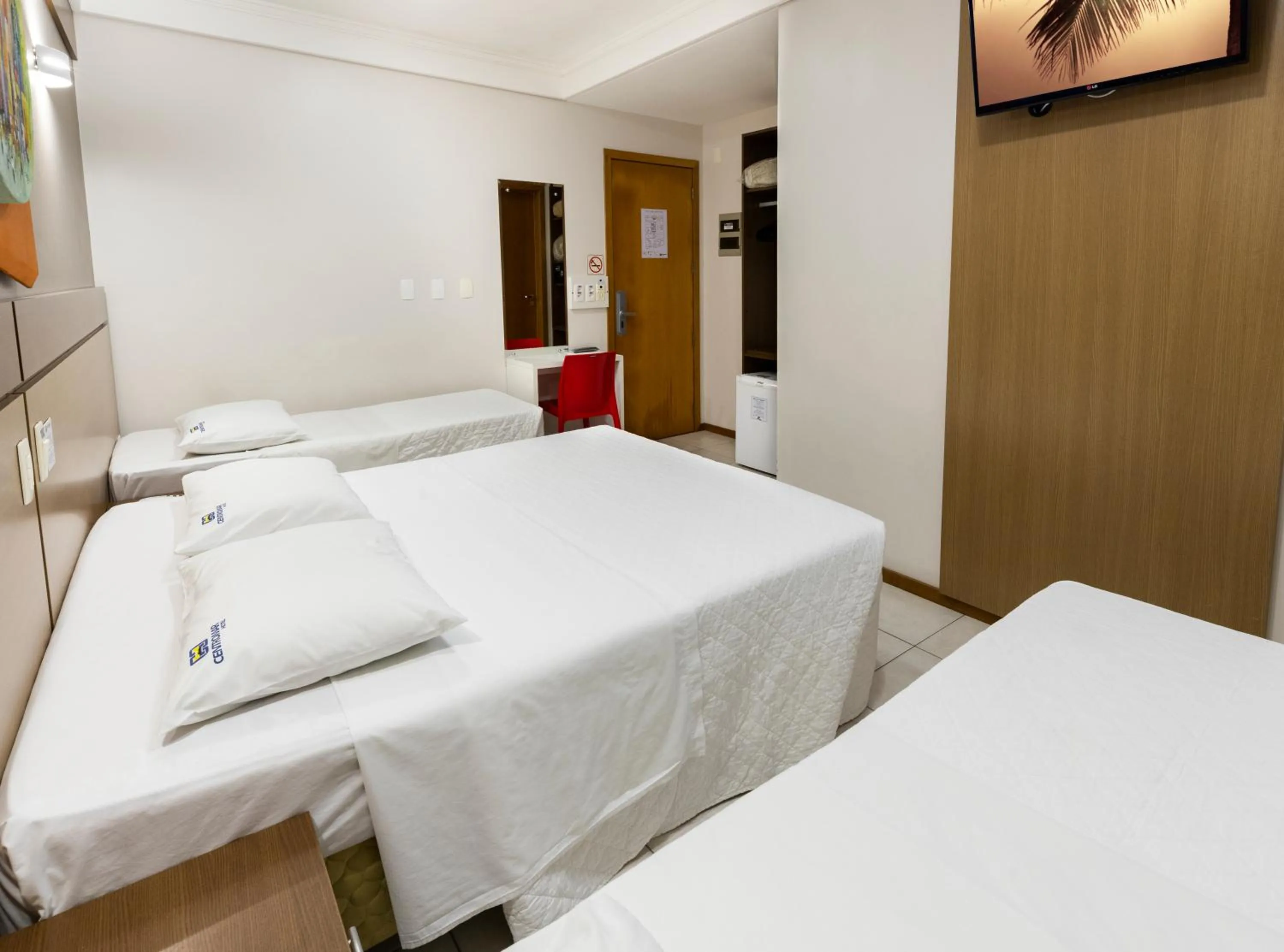 Bedroom, Bed in Centromar Hotel