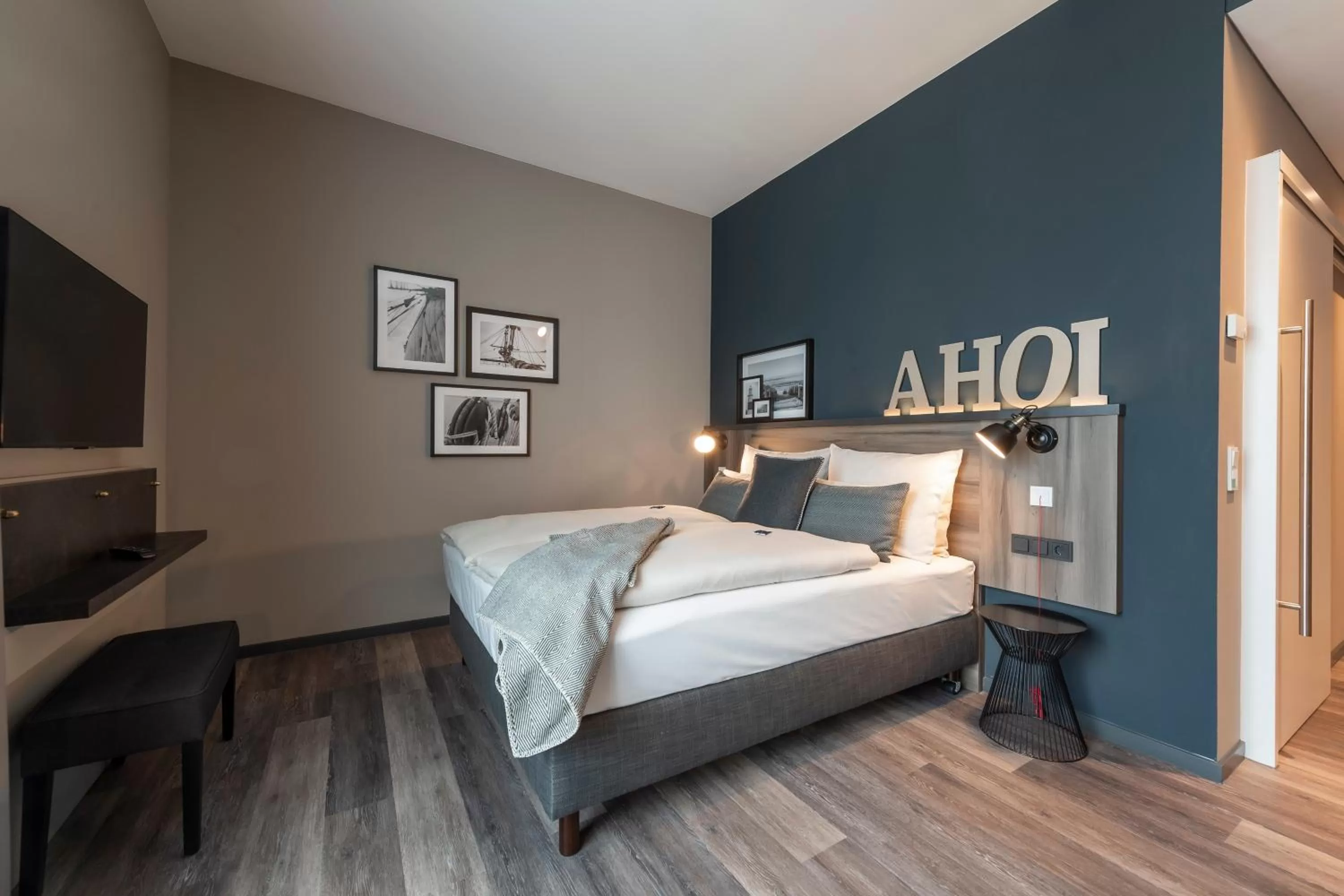 Bed in HARBR Hotel Ludwigsburg, a member of Radisson Individuals