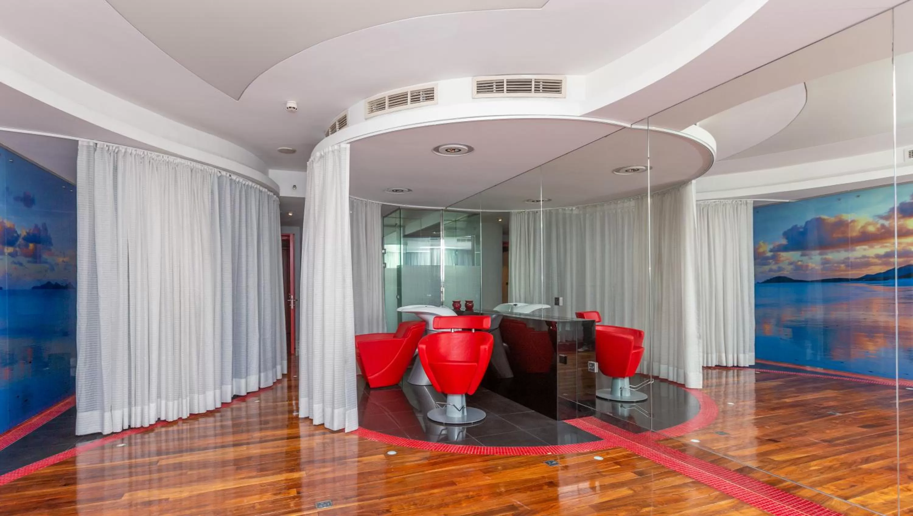 Solarium in Ezdan Hotel West Bay