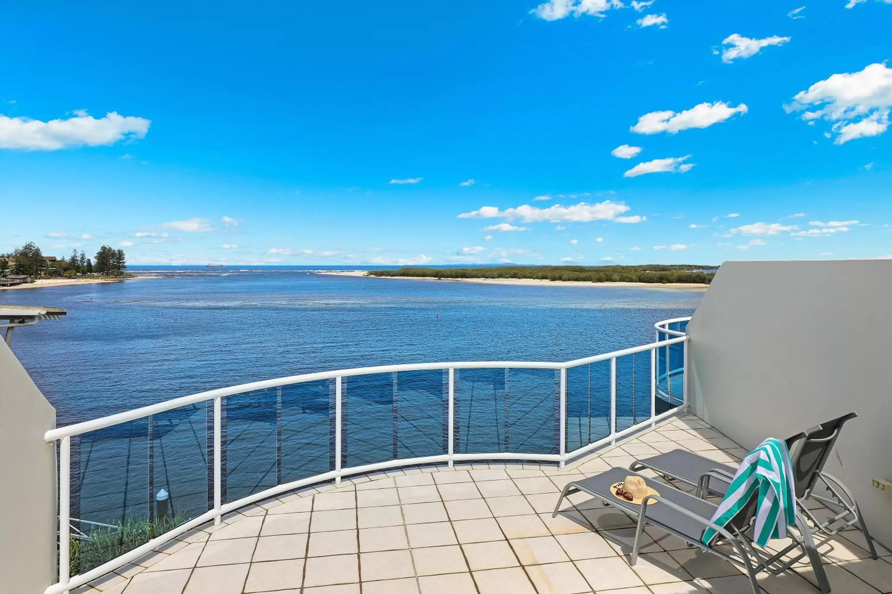 BBQ facilities in Watermark Resort Caloundra