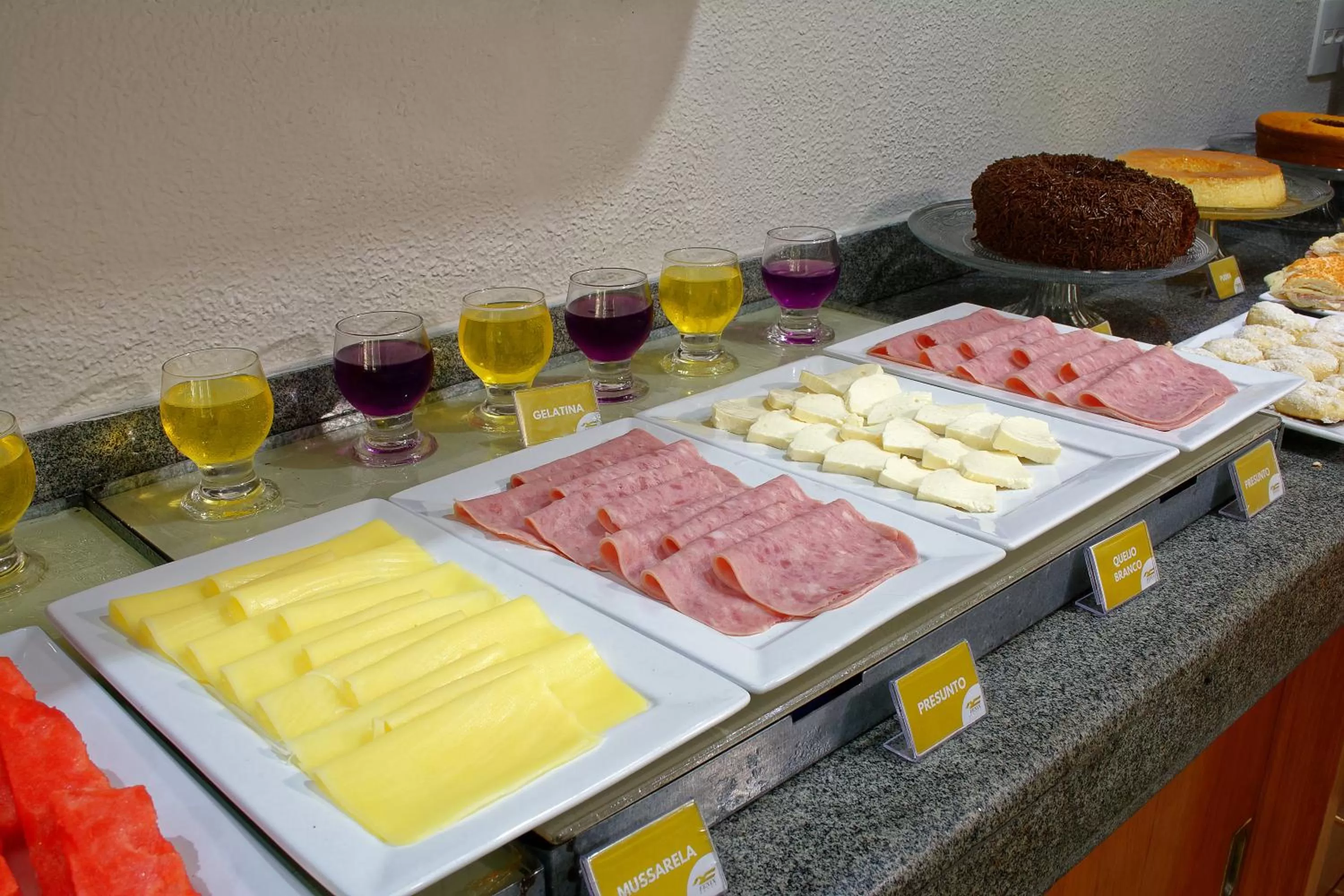 Breakfast in Fênix Hotel Limeira