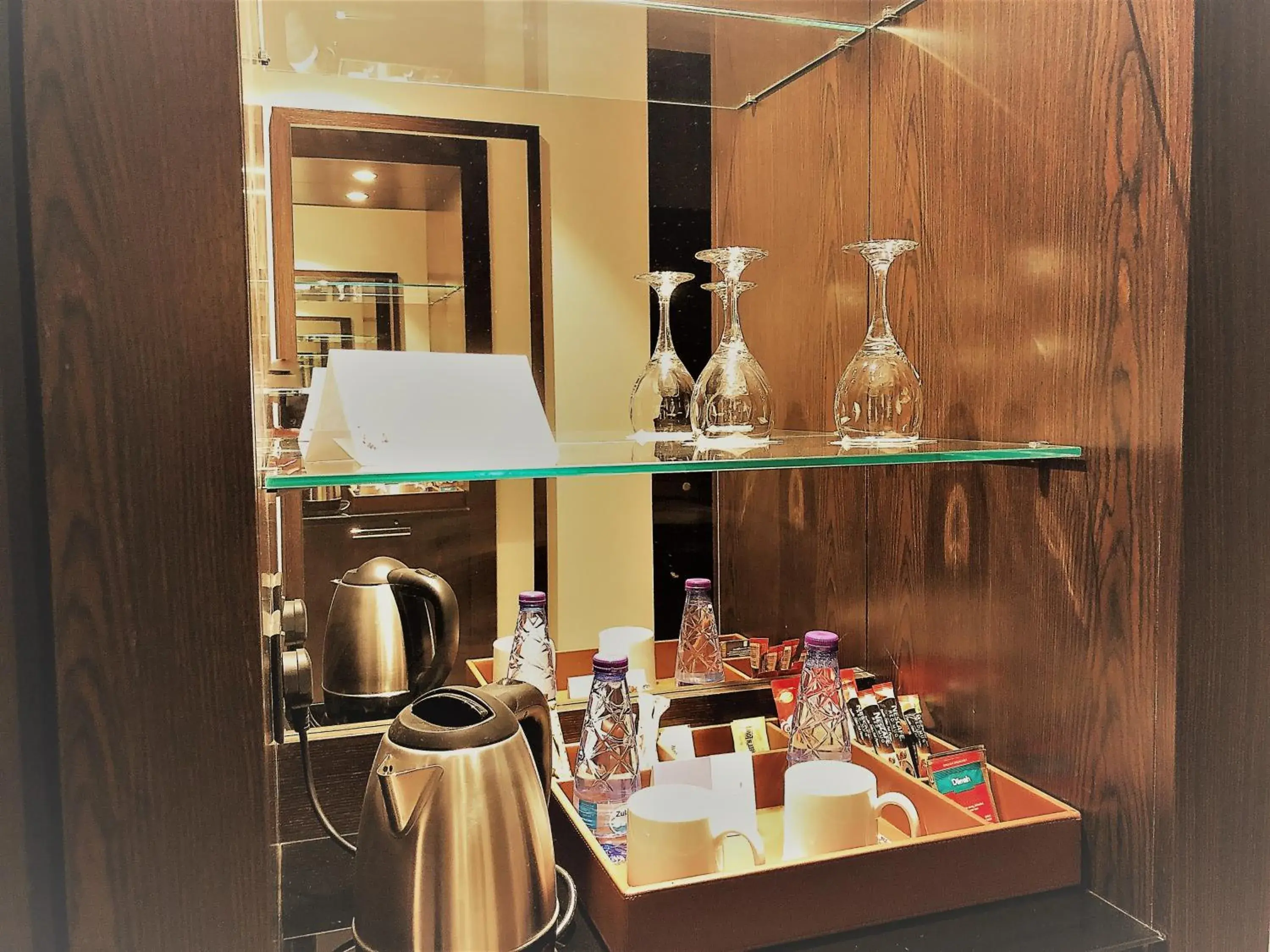 Coffee/tea facilities in Cristal Amaken Hotel Riyadh