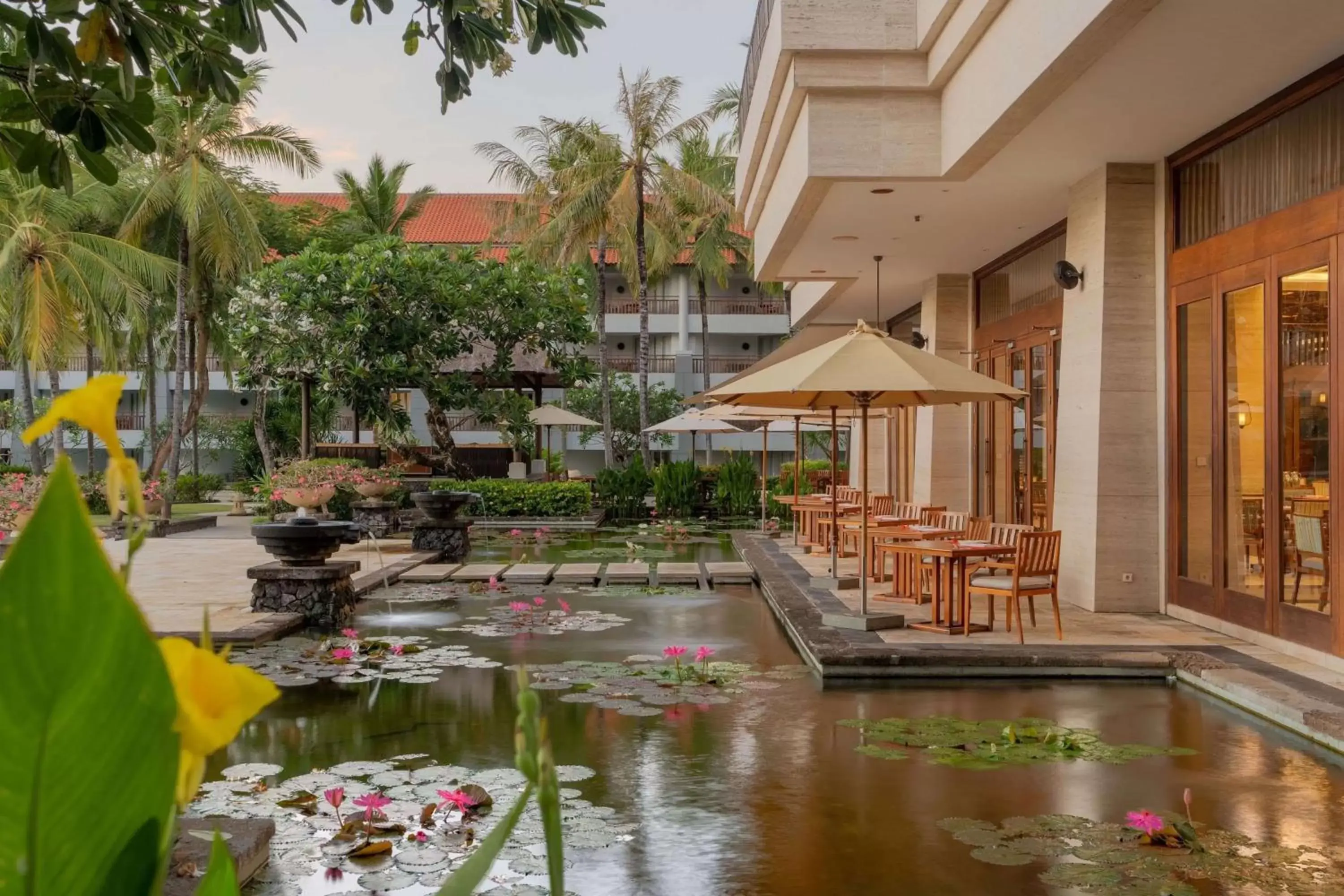 Restaurant/places to eat in Conrad Bali