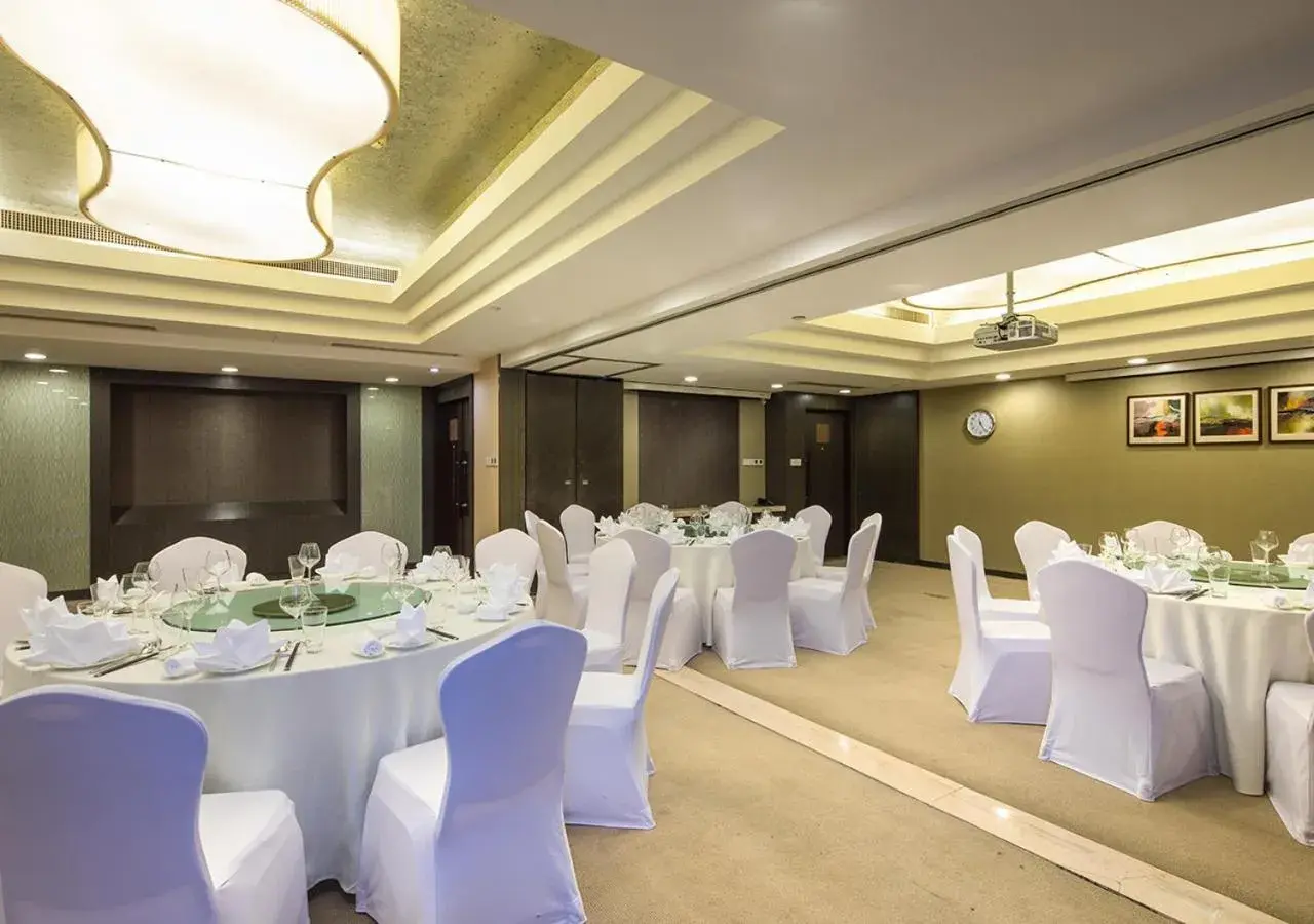 Banquet Facilities in Wyndham Grand Plaza Royale Hangzhou