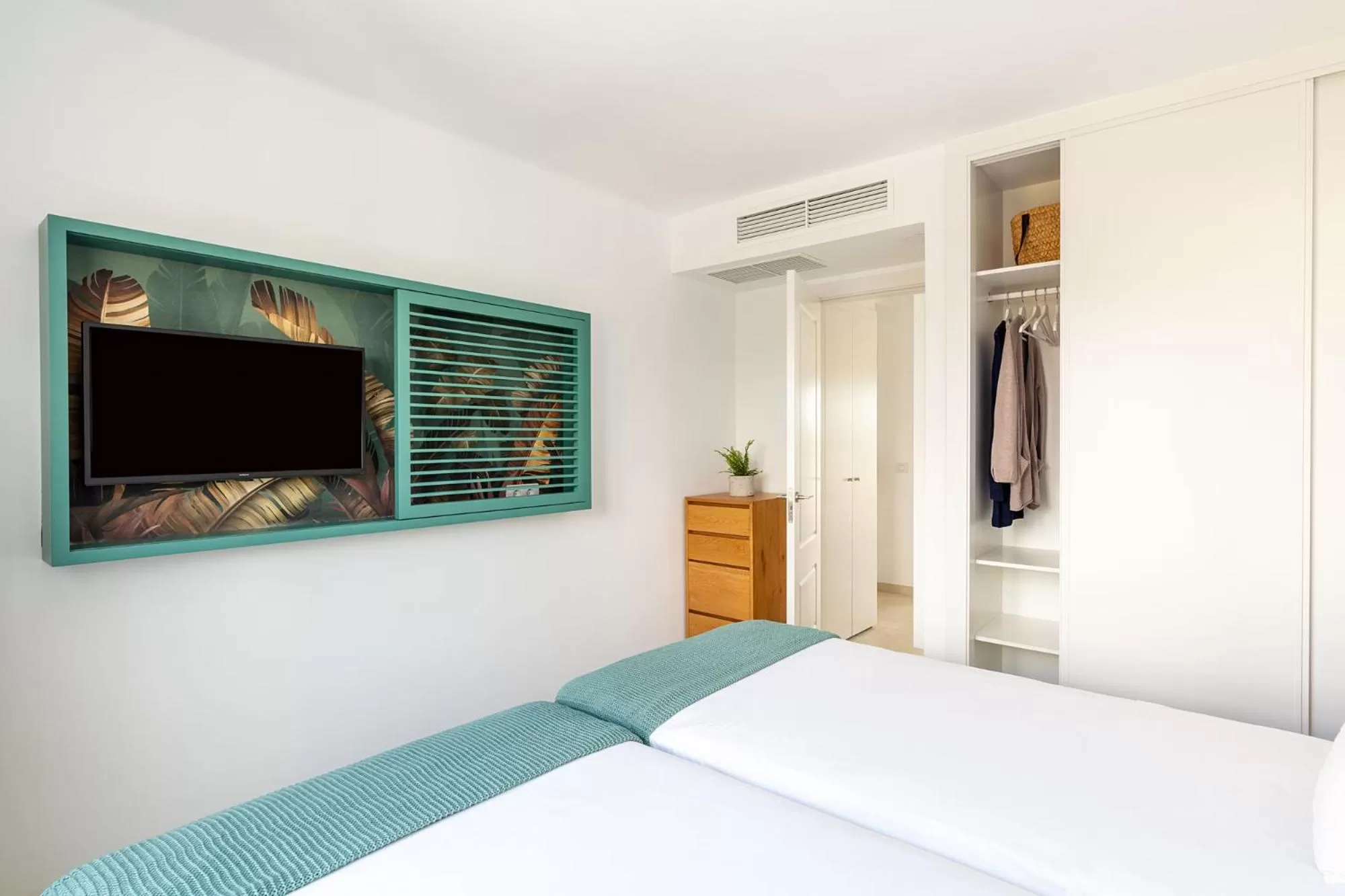 Bedroom, Bed in Nazaret Apartments