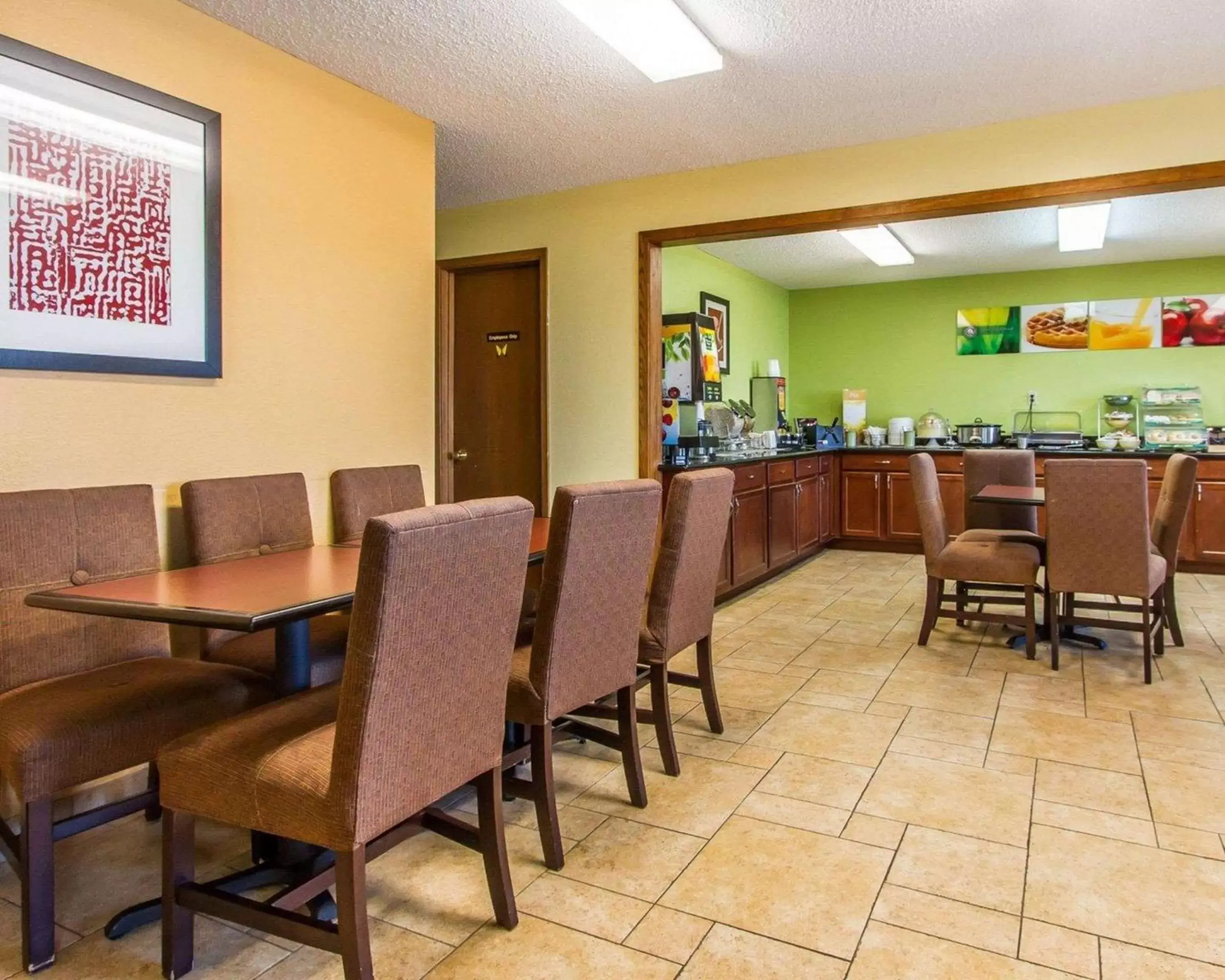 Restaurant/Places to Eat in Quality Inn & Suites Ottumwa