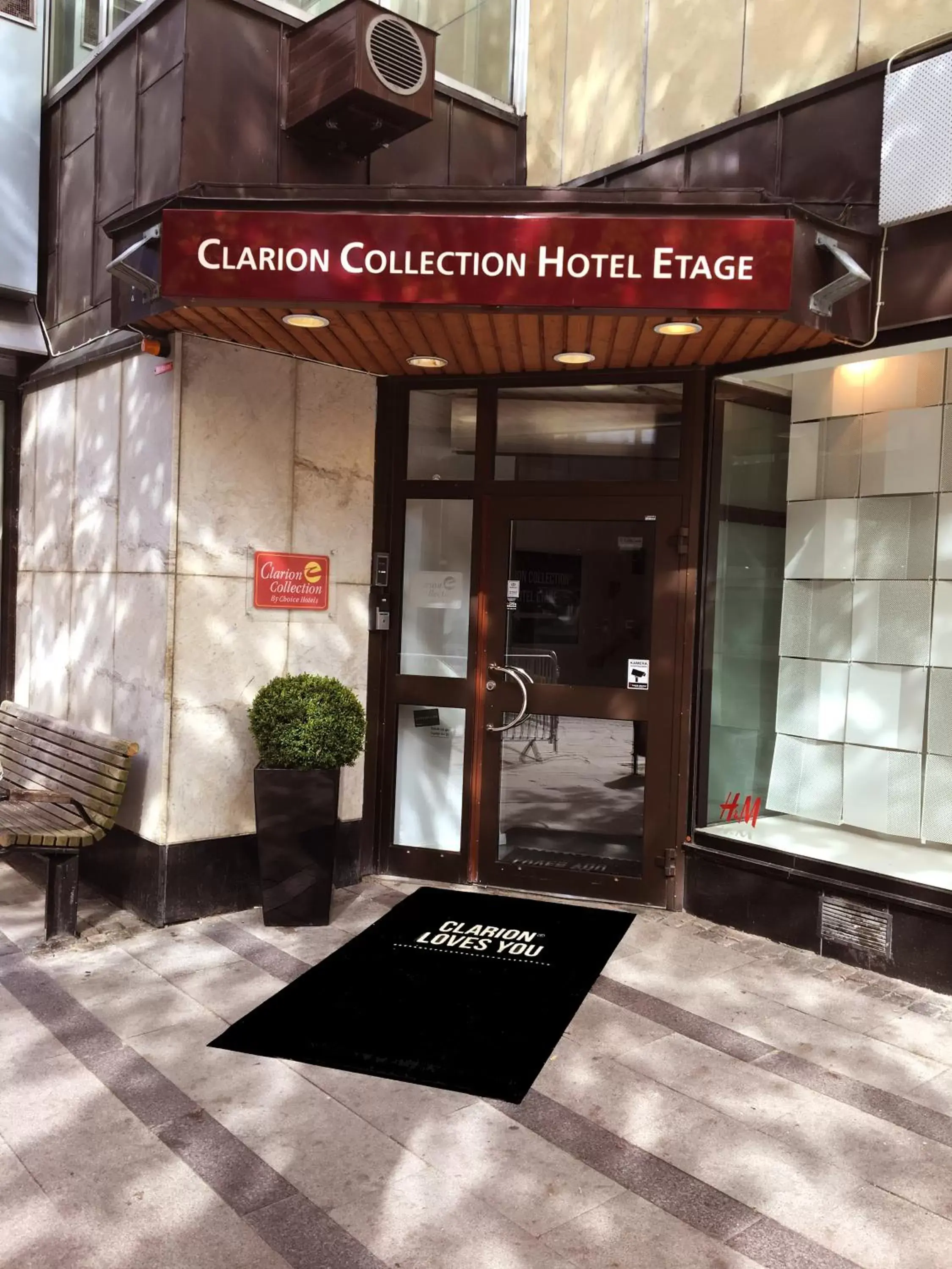 Facade/entrance in Clarion Collection Hotel Etage
