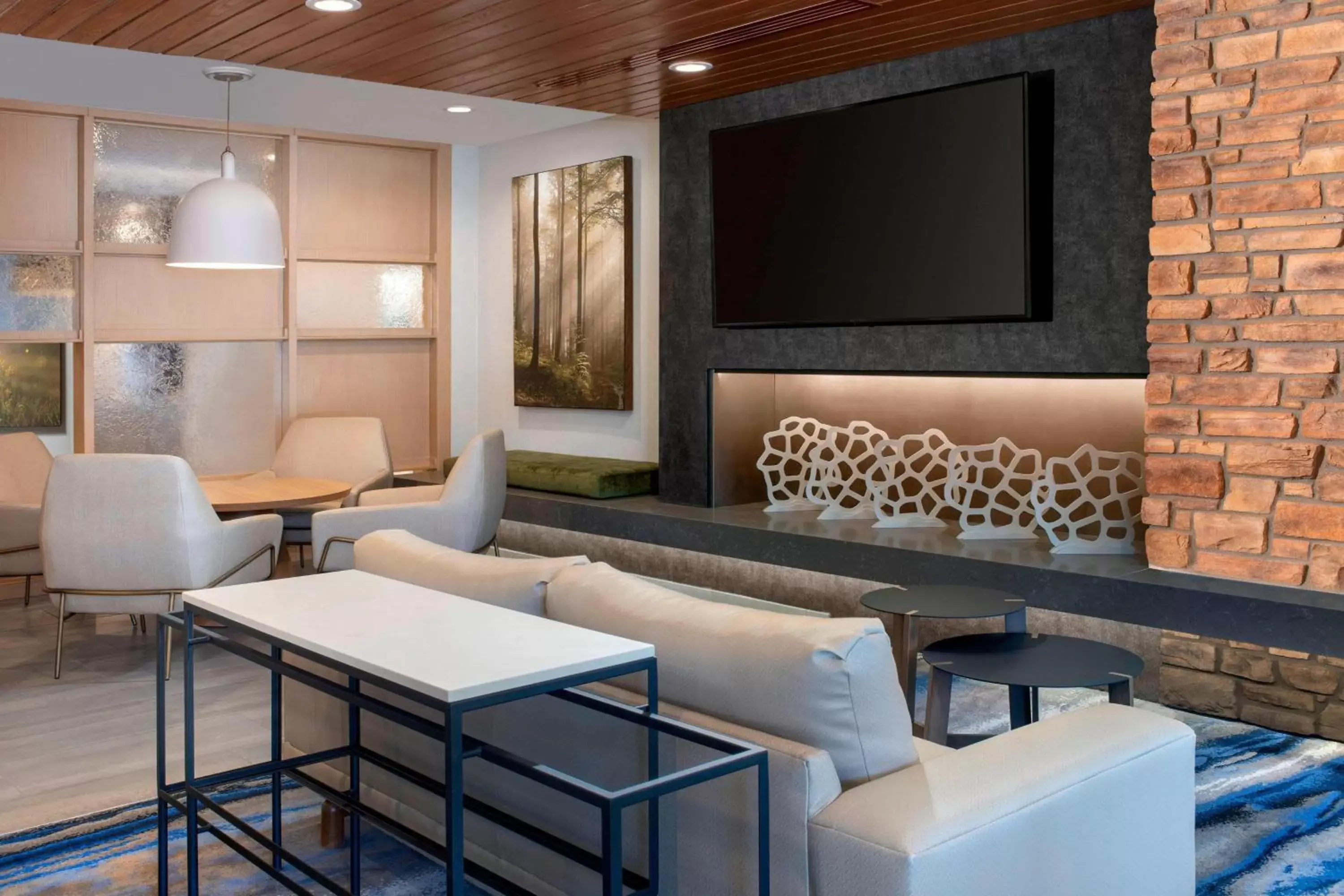 Lobby or reception, Lounge/Bar in Fairfield Inn & Suites by Marriott Denver Tech Center North