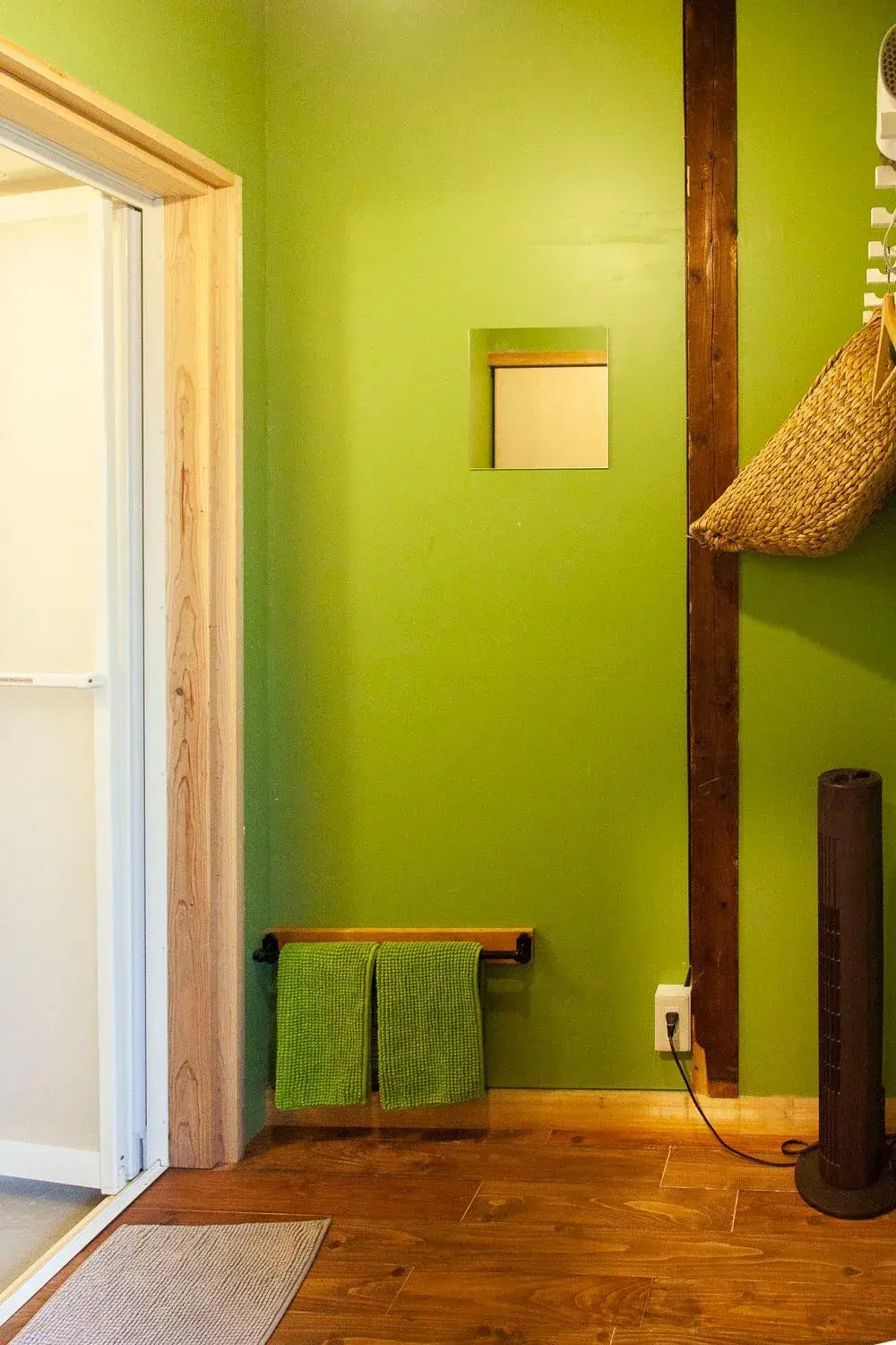 Bathroom in Fukuoka Guesthouse HIVE Bathroom in Fukuoka Guesthouse HIVE