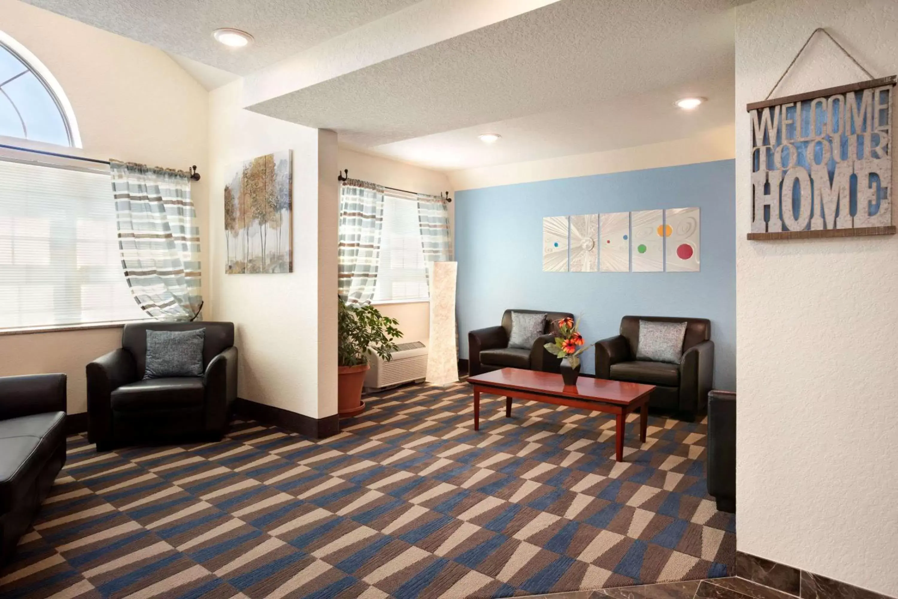 Property building, Seating Area in Microtel Inn & Suites by Wyndham Culpeper