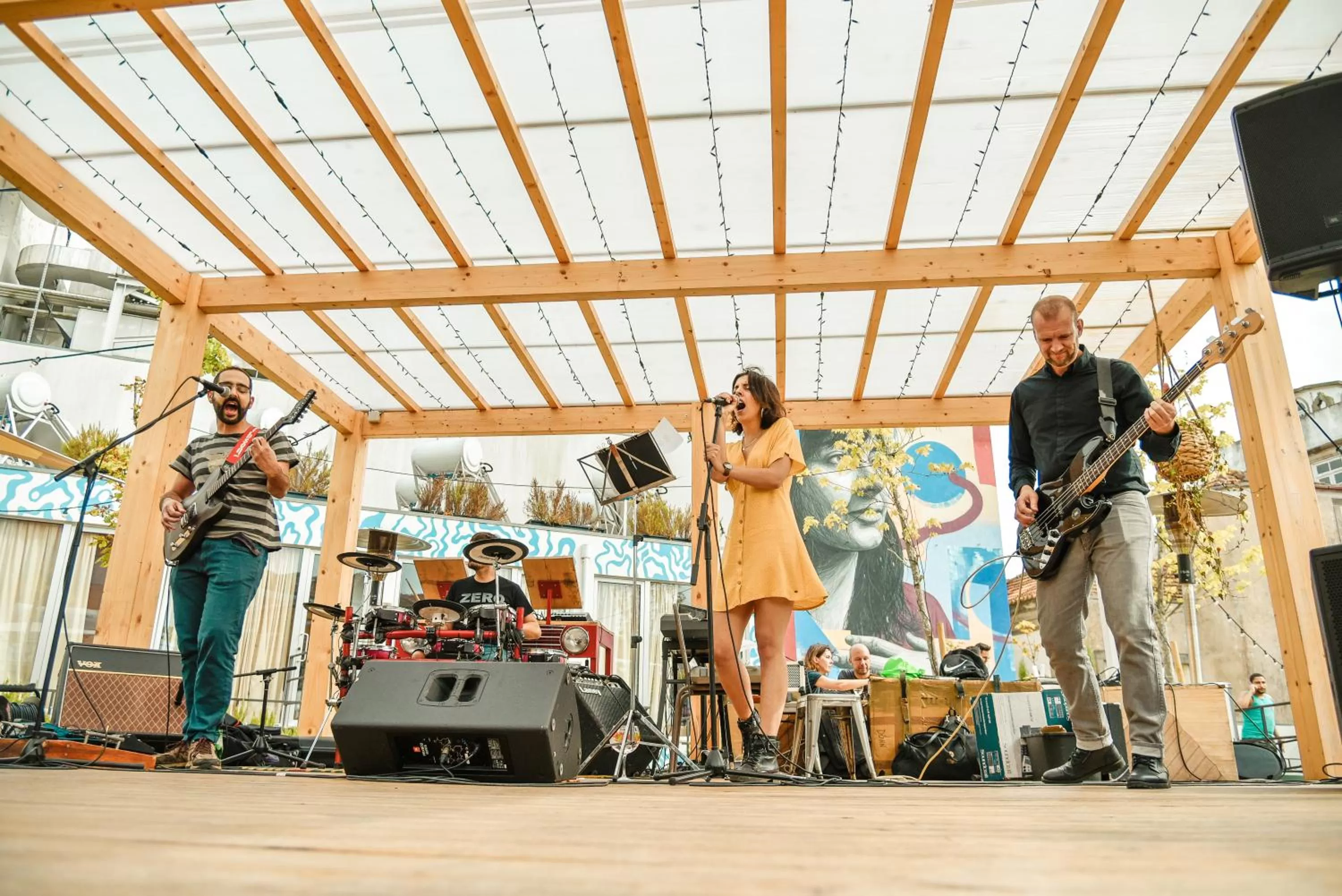 People in Selina Porto