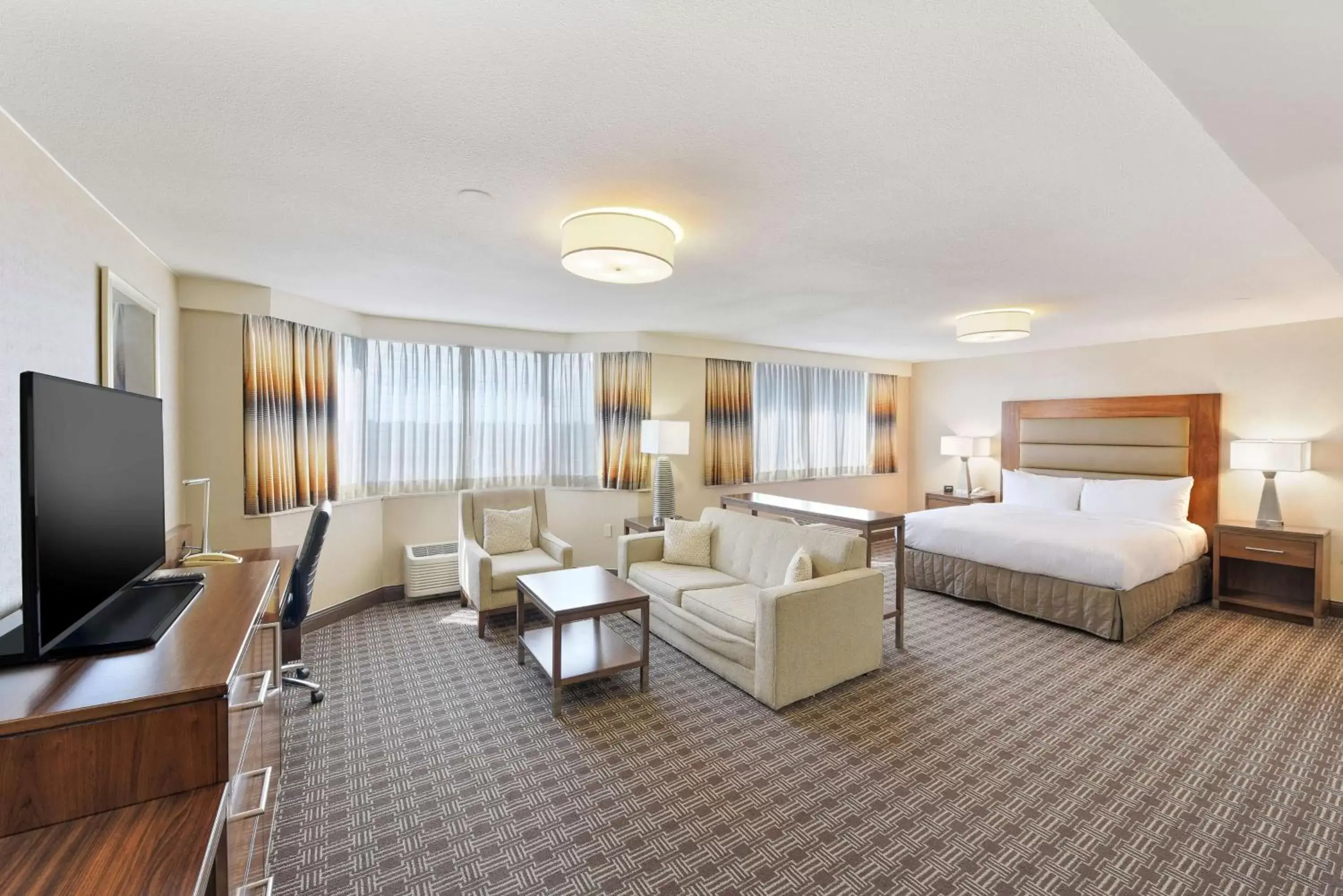 Bedroom in Hilton Arlington National Landing