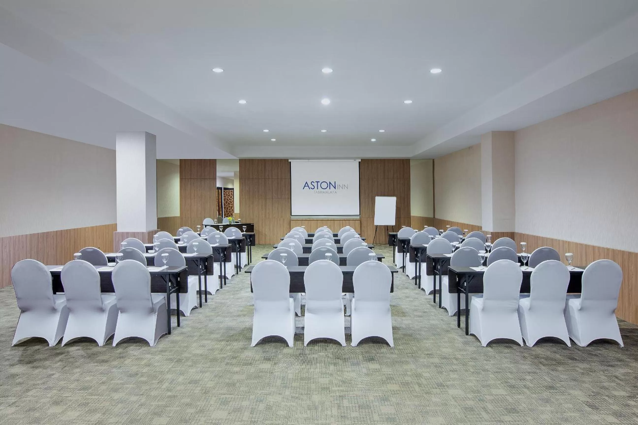 Meeting/conference room in favehotel Tasikmalaya