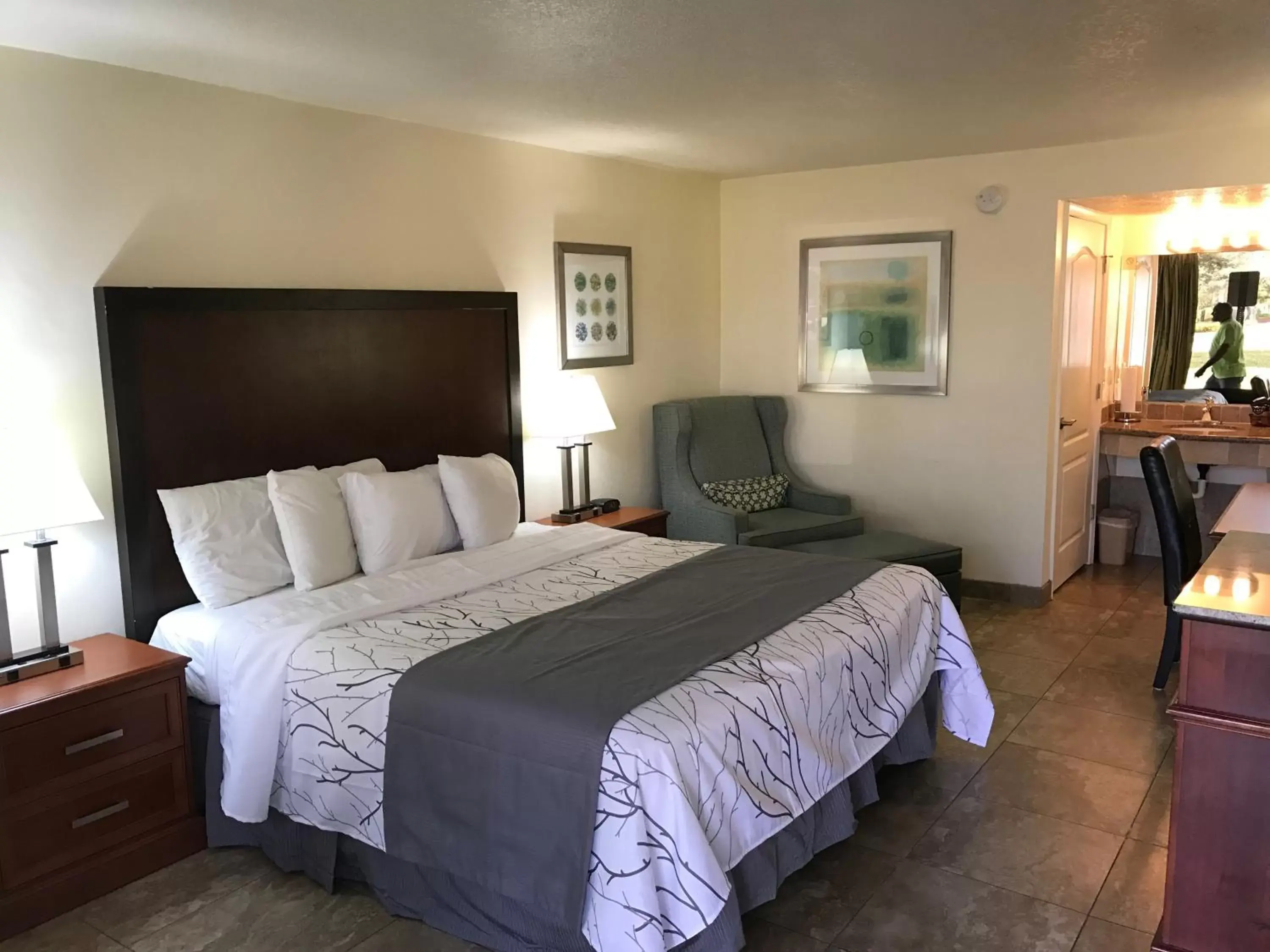 Bedroom, Bed in At Home Inn - Fort Pierce