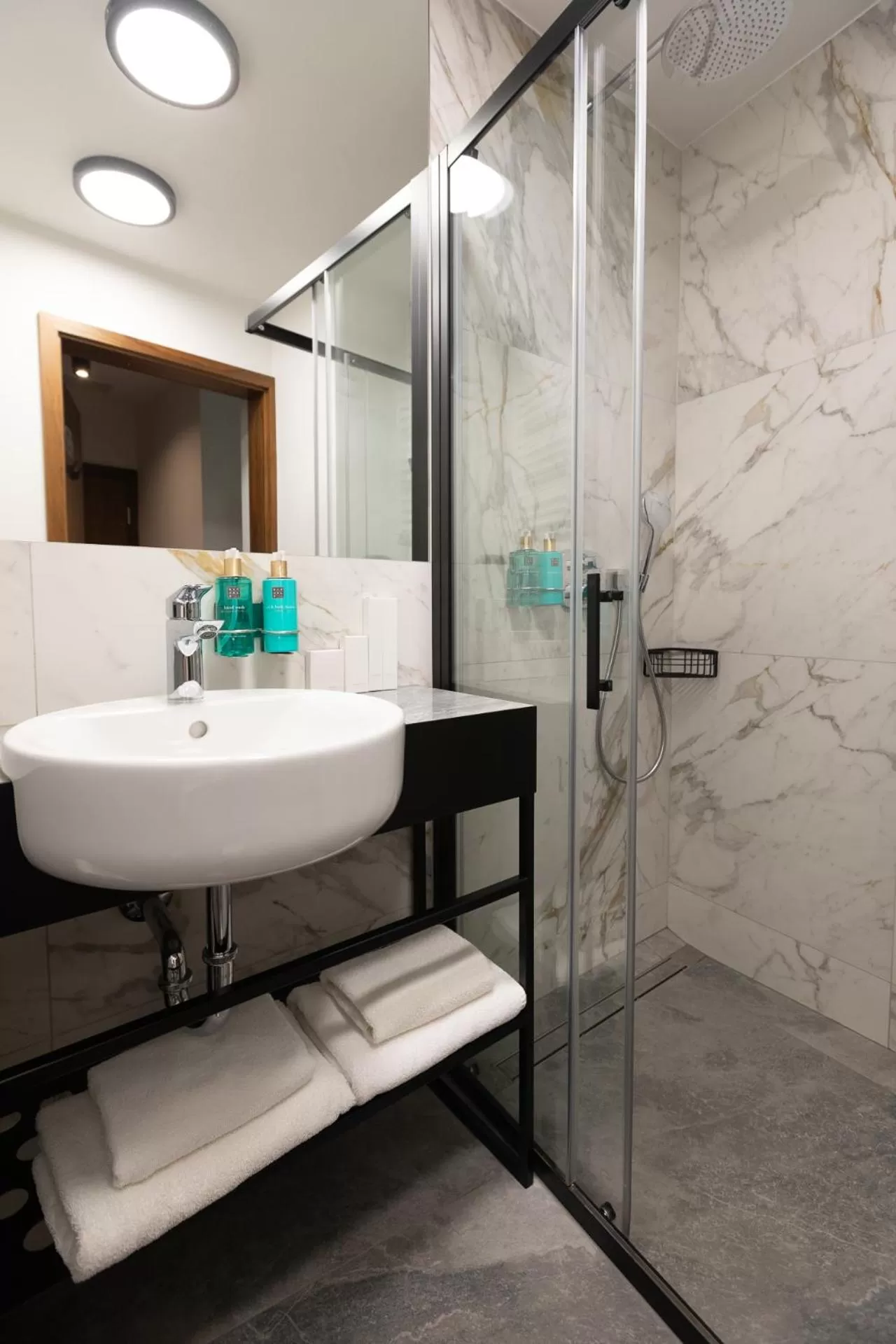 Shower in Focus Hotel Premium Kraków