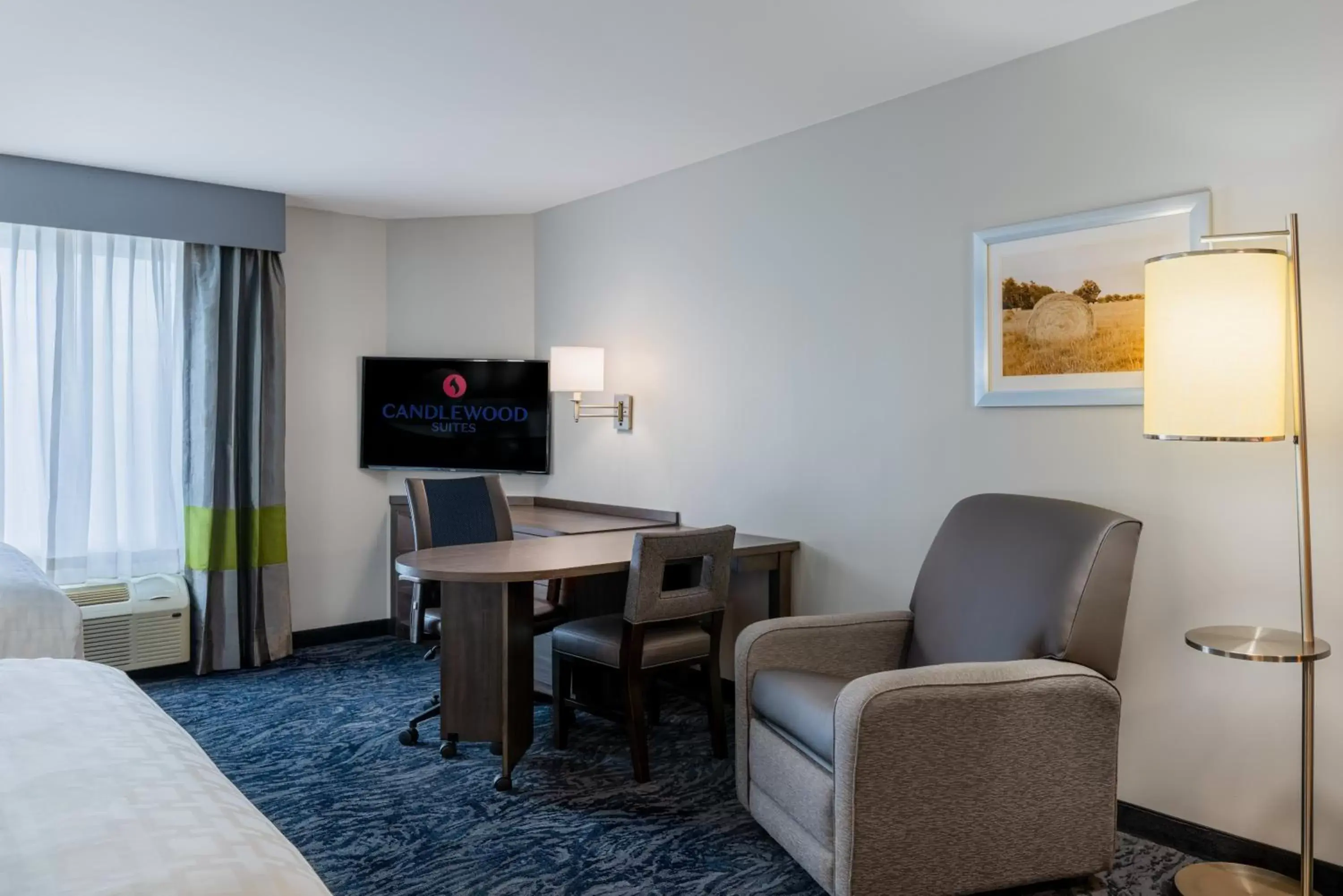 Photo of the whole room, Seating Area in Candlewood Suites Cookeville, an IHG Hotel