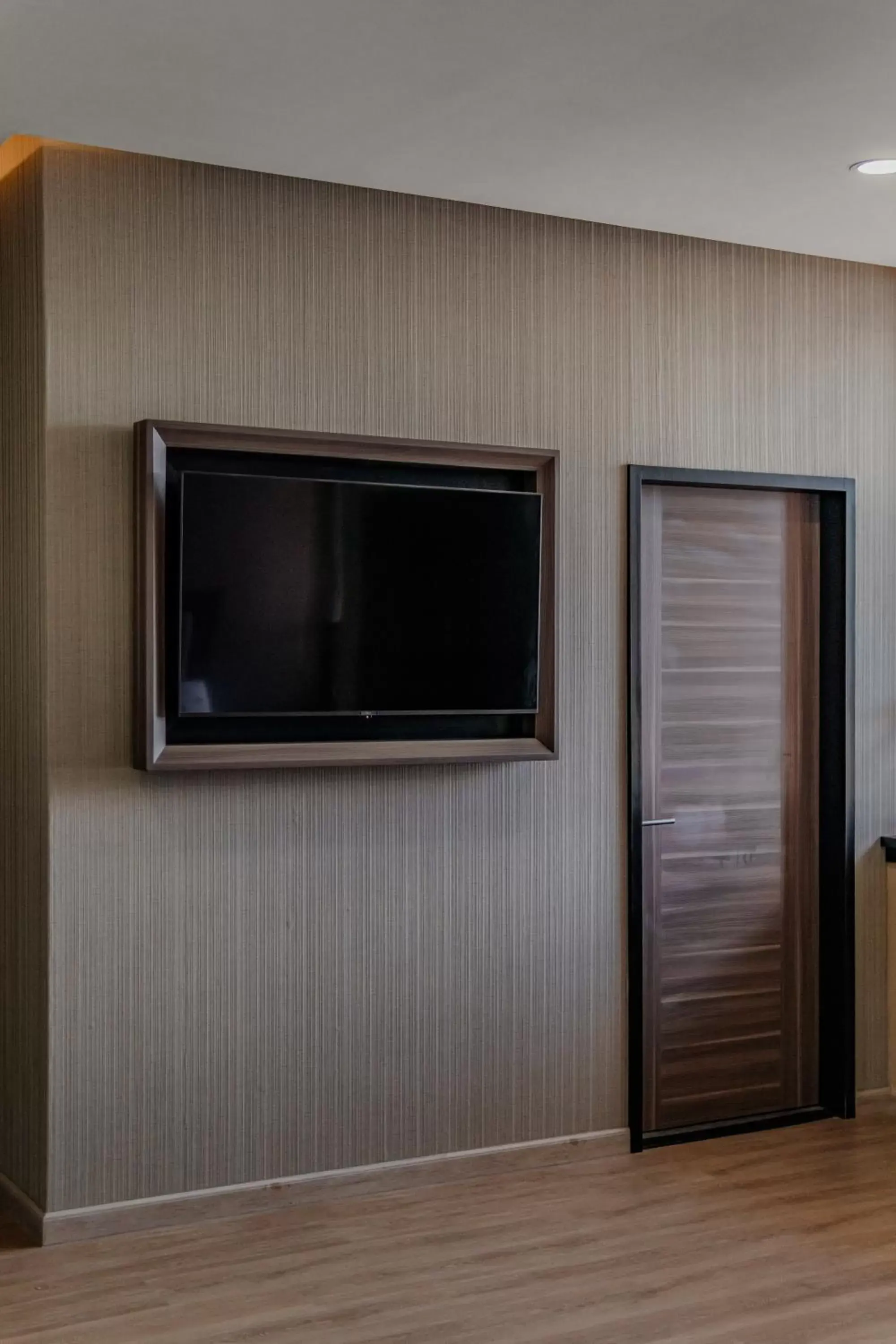TV and multimedia, TV/Entertainment Center in Hotel Kavia Premium - Paseo Montejo