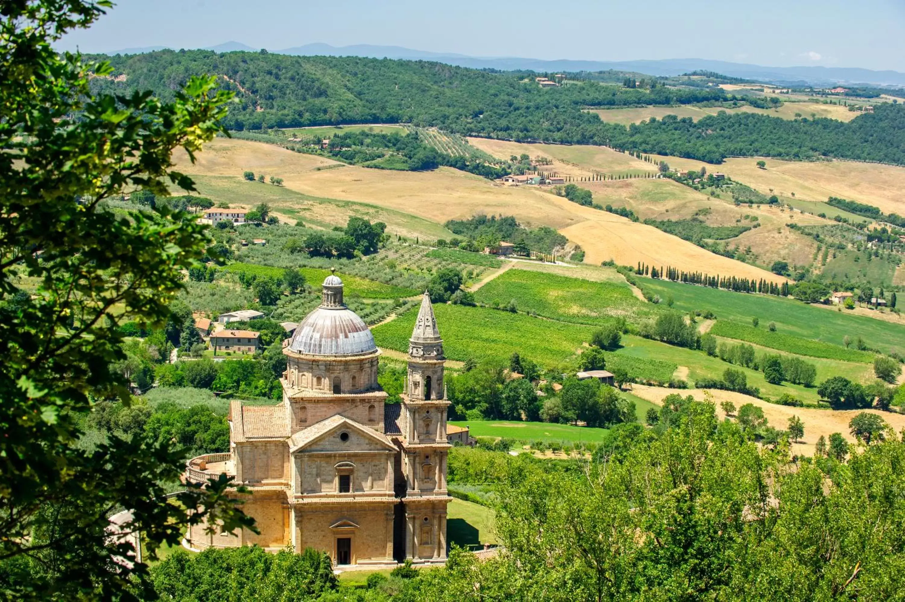 Place of worship, Bird's-eye View in Meublè Evoè