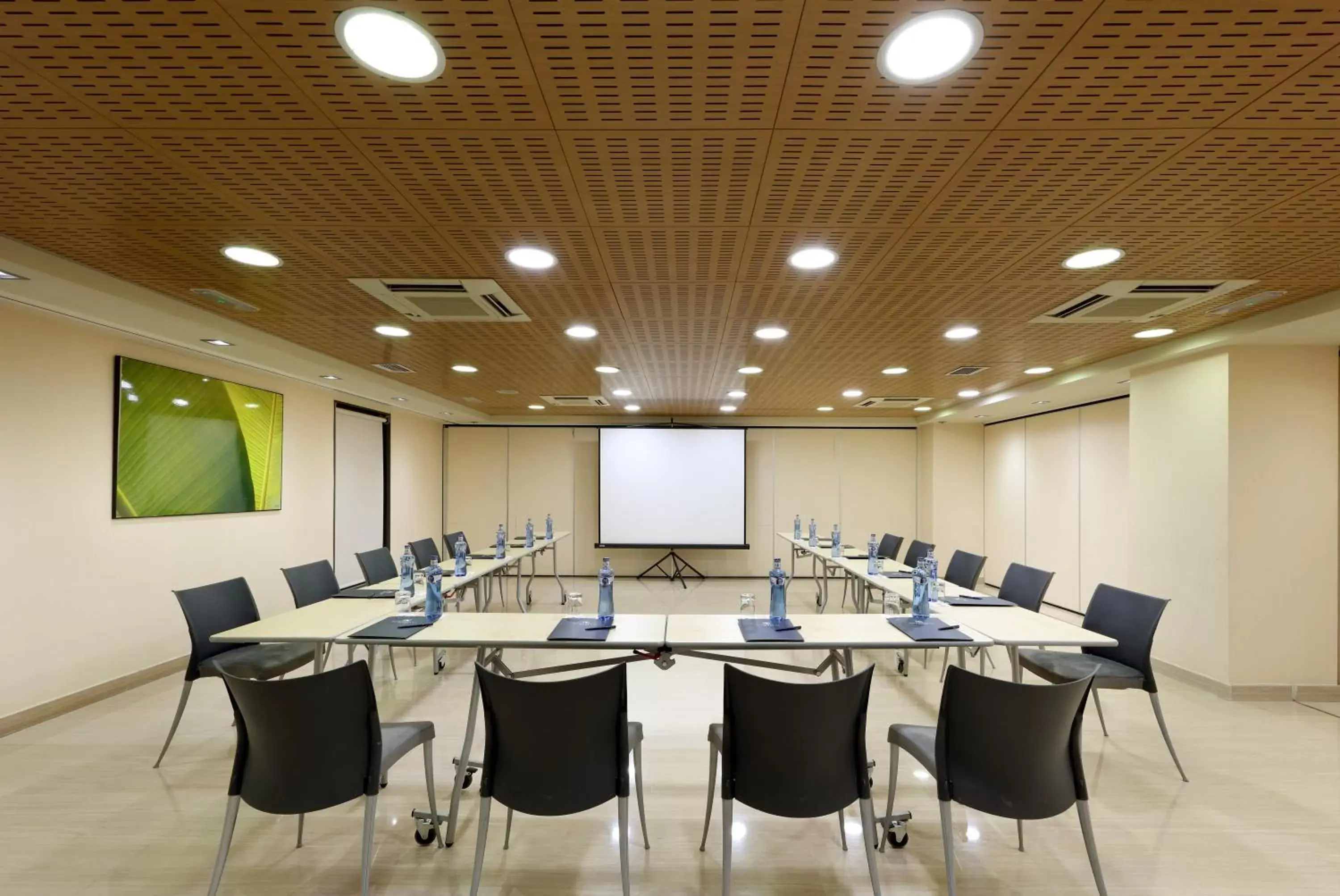 Meeting/conference room in Eurostars Centrum Alicante