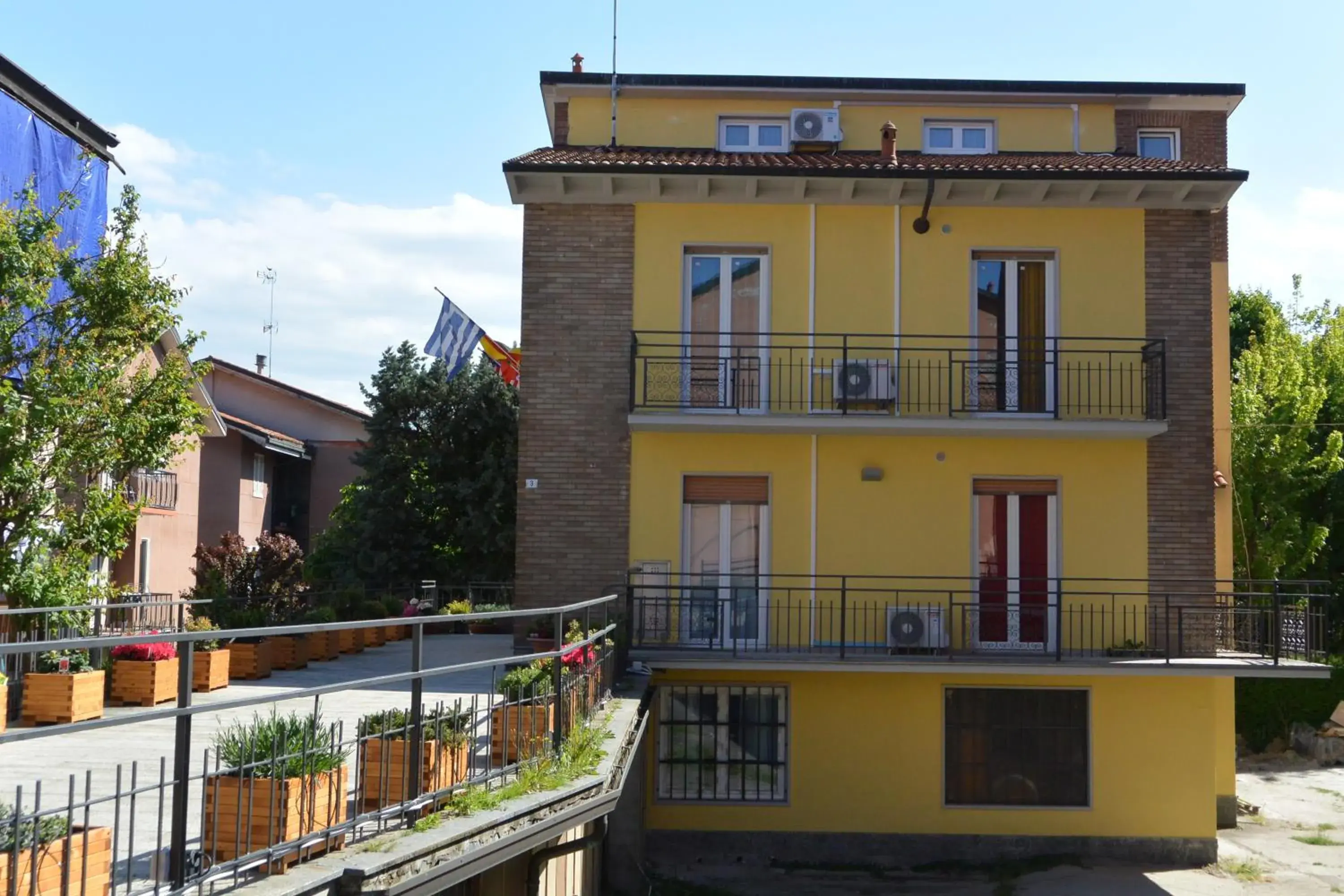 Property building in Pavia Ostello Property building in Pavia Ostello