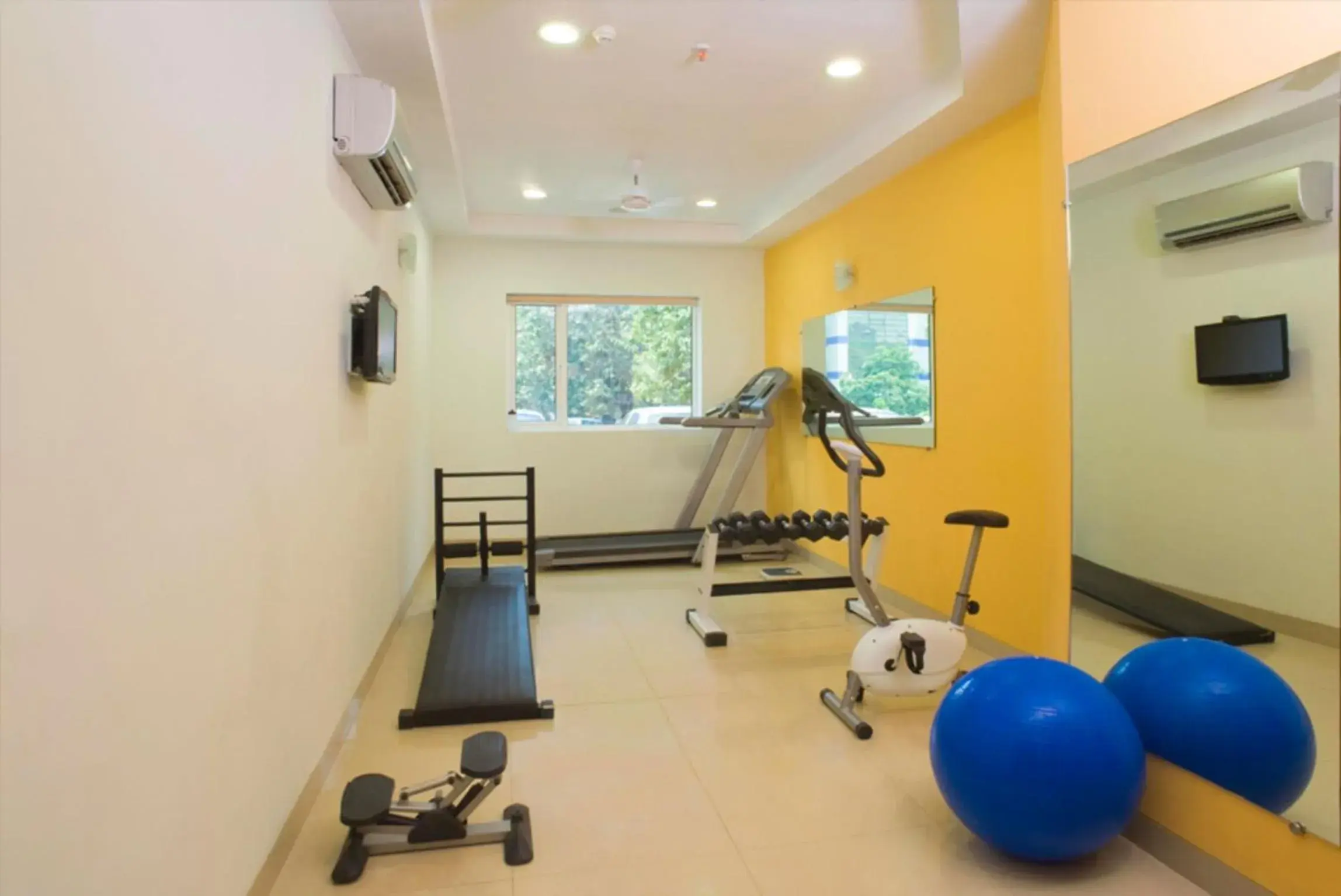 Fitness centre/facilities, Fitness Center/Facilities in Ginger Hotel Vadodara