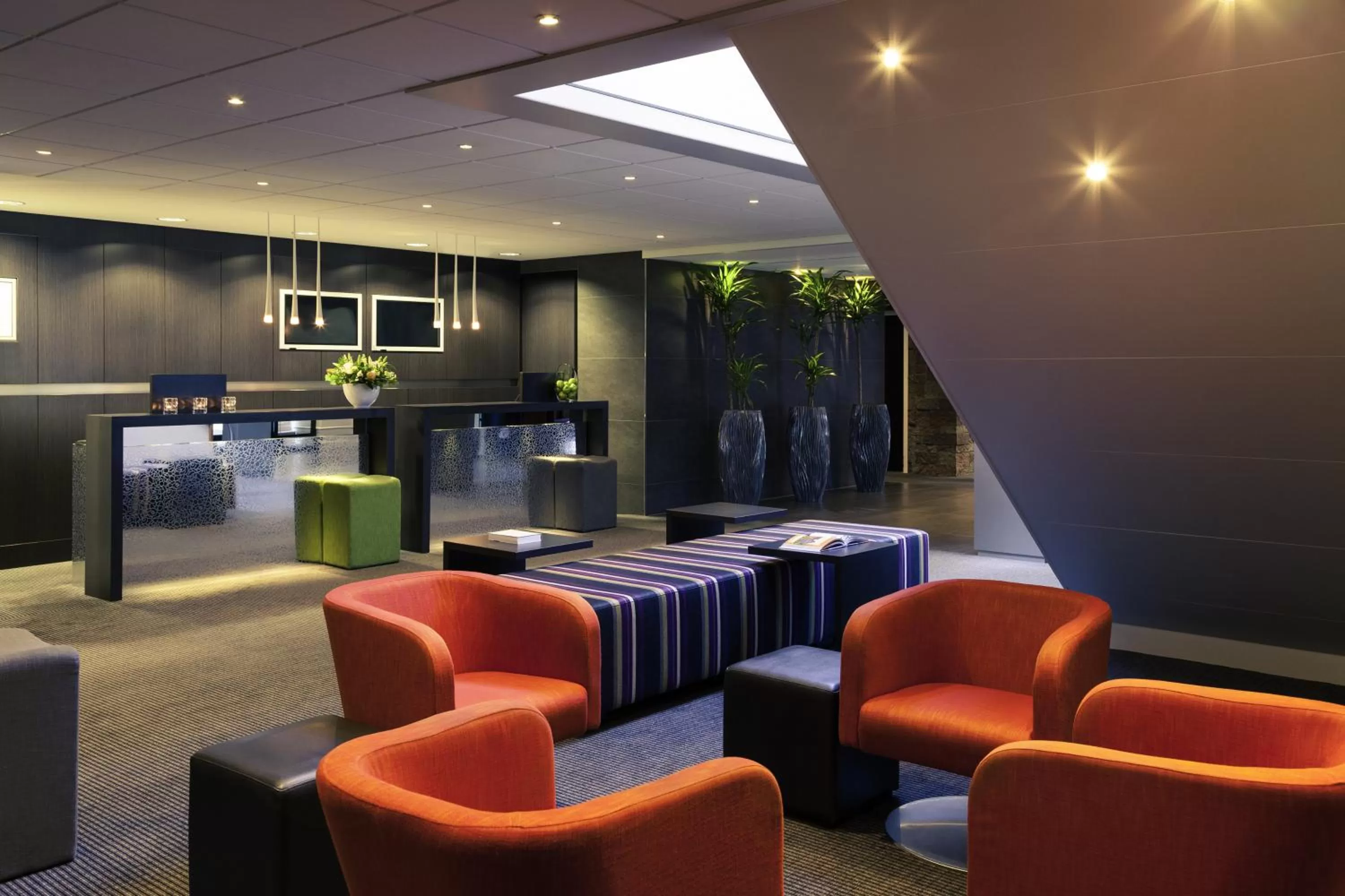 Lobby or reception in Mercure Hotel Zwolle