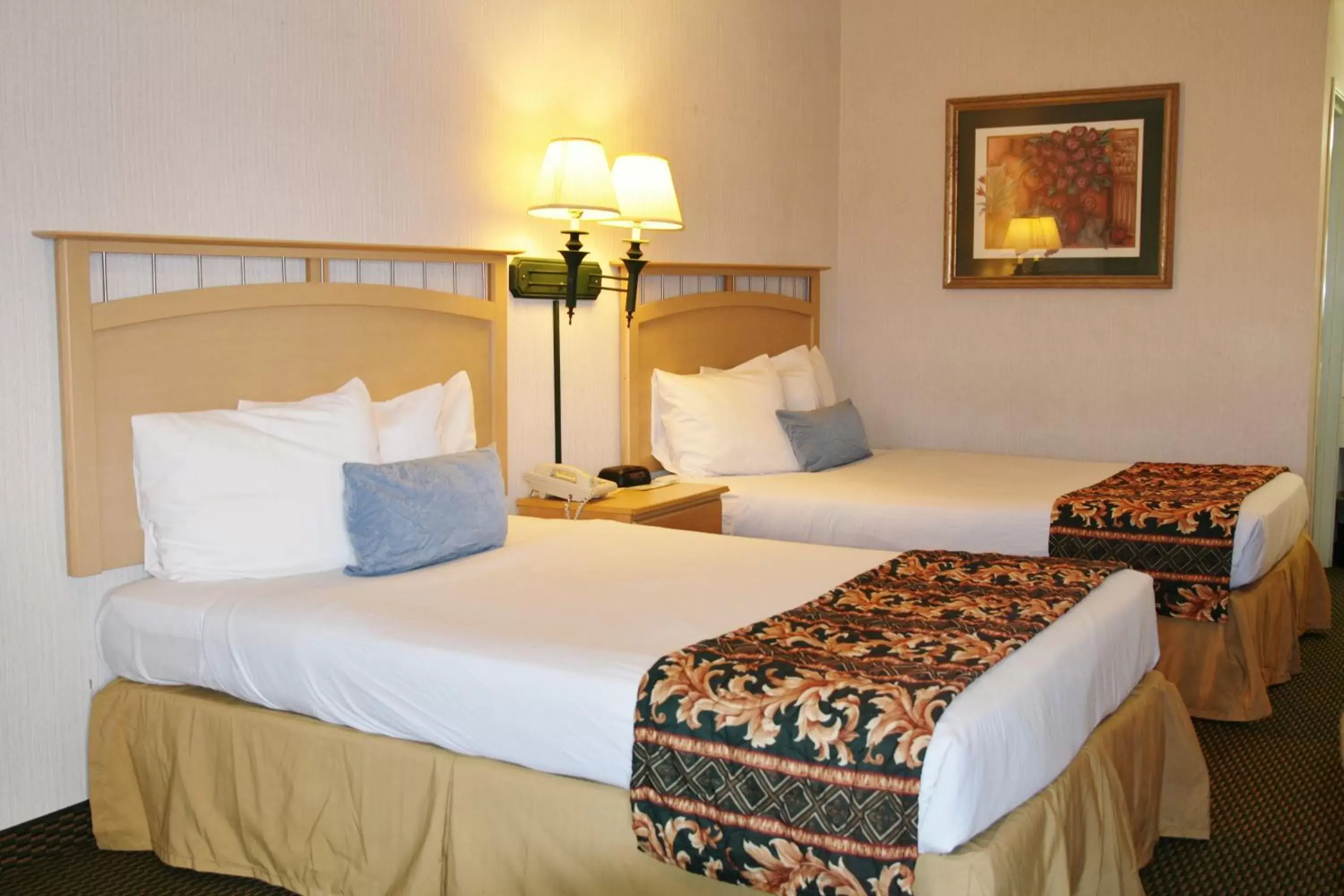 Bed in Days Inn by Wyndham Rocklin/Sacramento