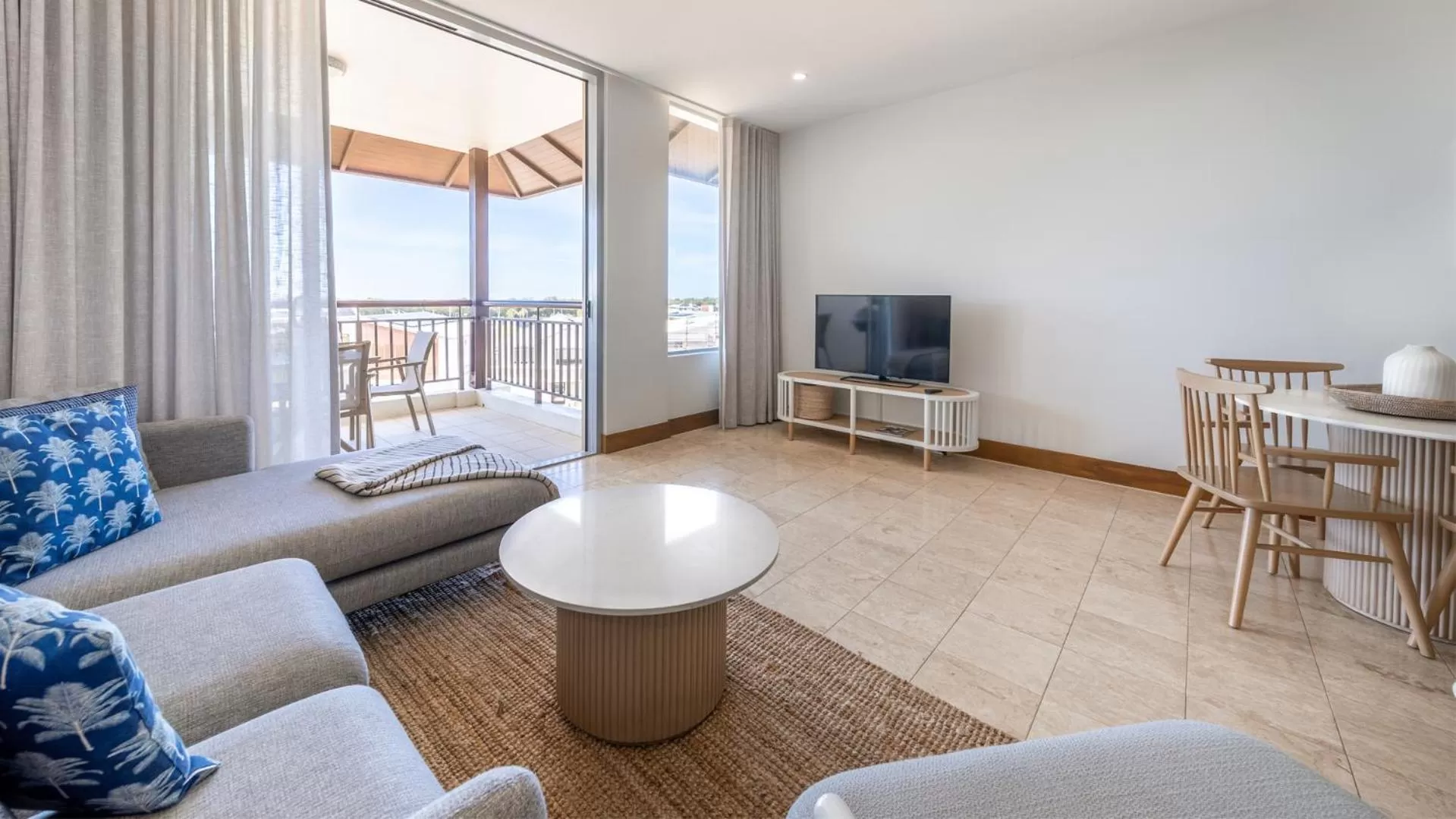 TV and multimedia in Oaks Casuarina Santai Resort